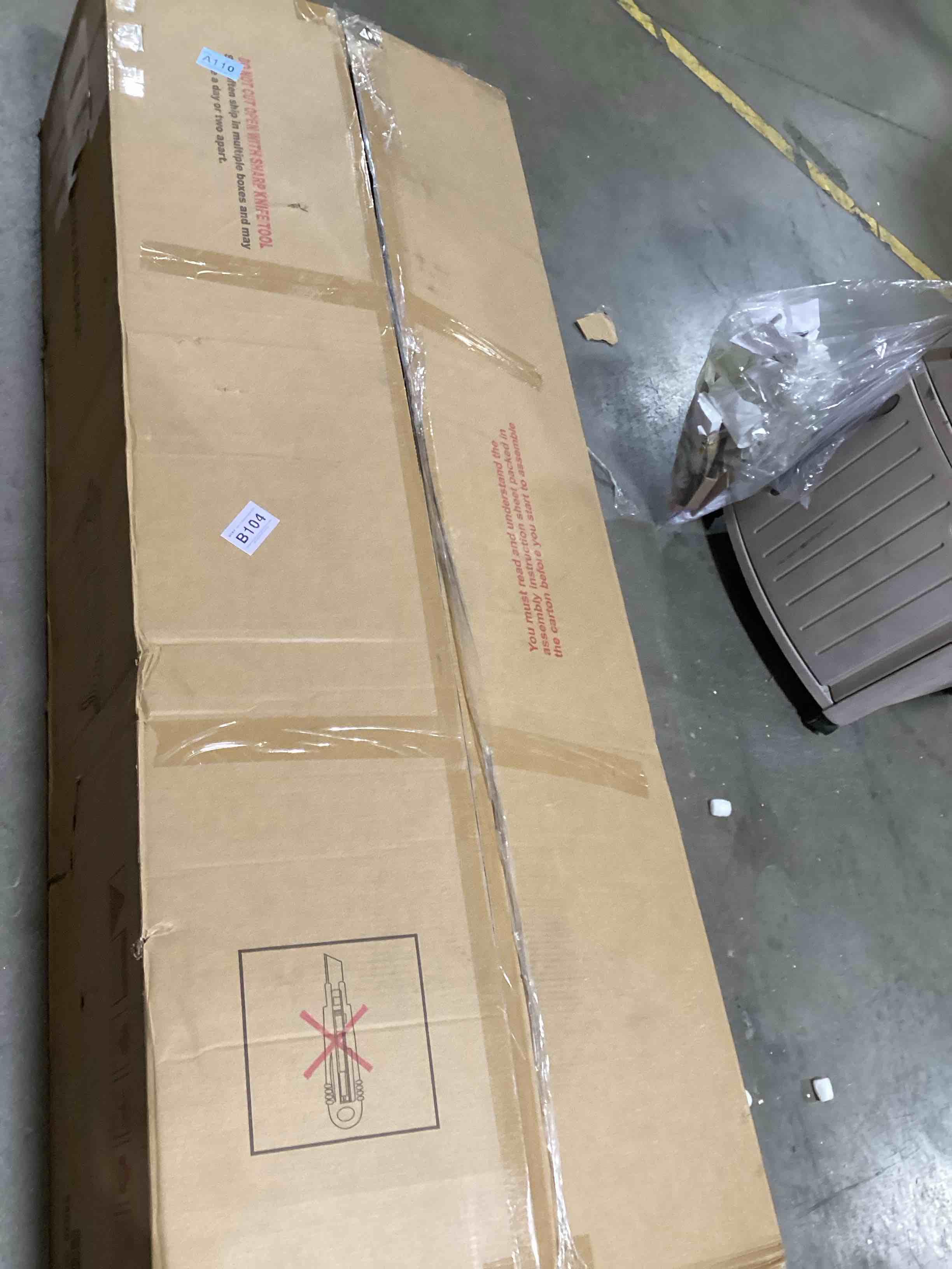 https://s3.amazonaws.com/lotting-images-prod/bidfta/YEL6584222_1718032981886.jpeg
