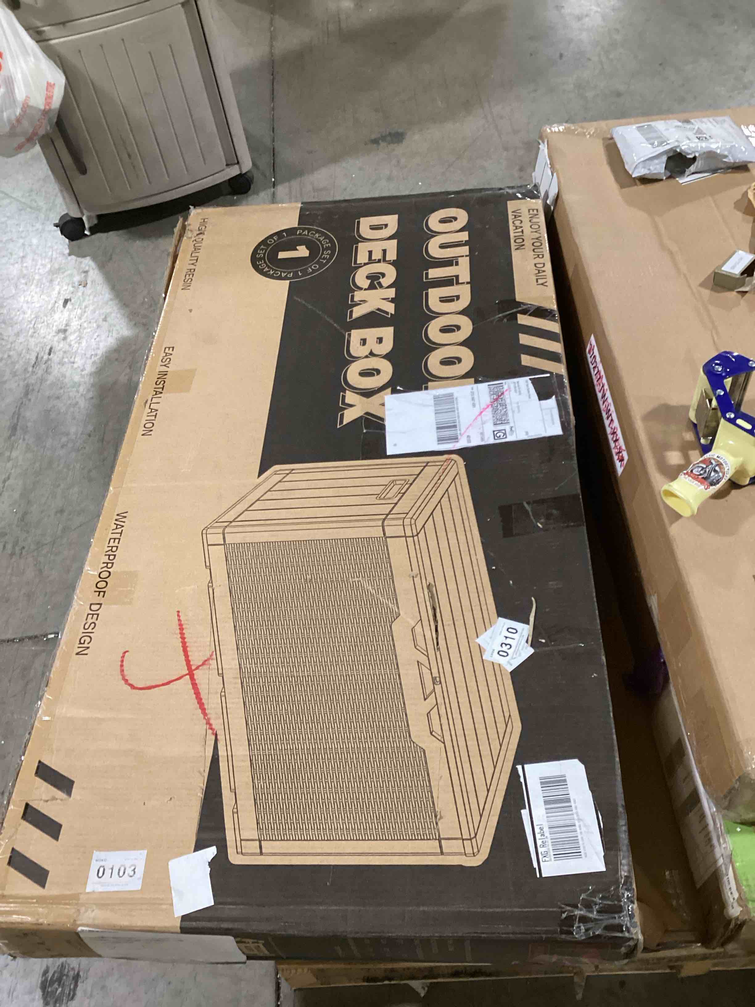 https://s3.amazonaws.com/lotting-images-prod/bidfta/YEL6584643_1718623873427.jpeg
