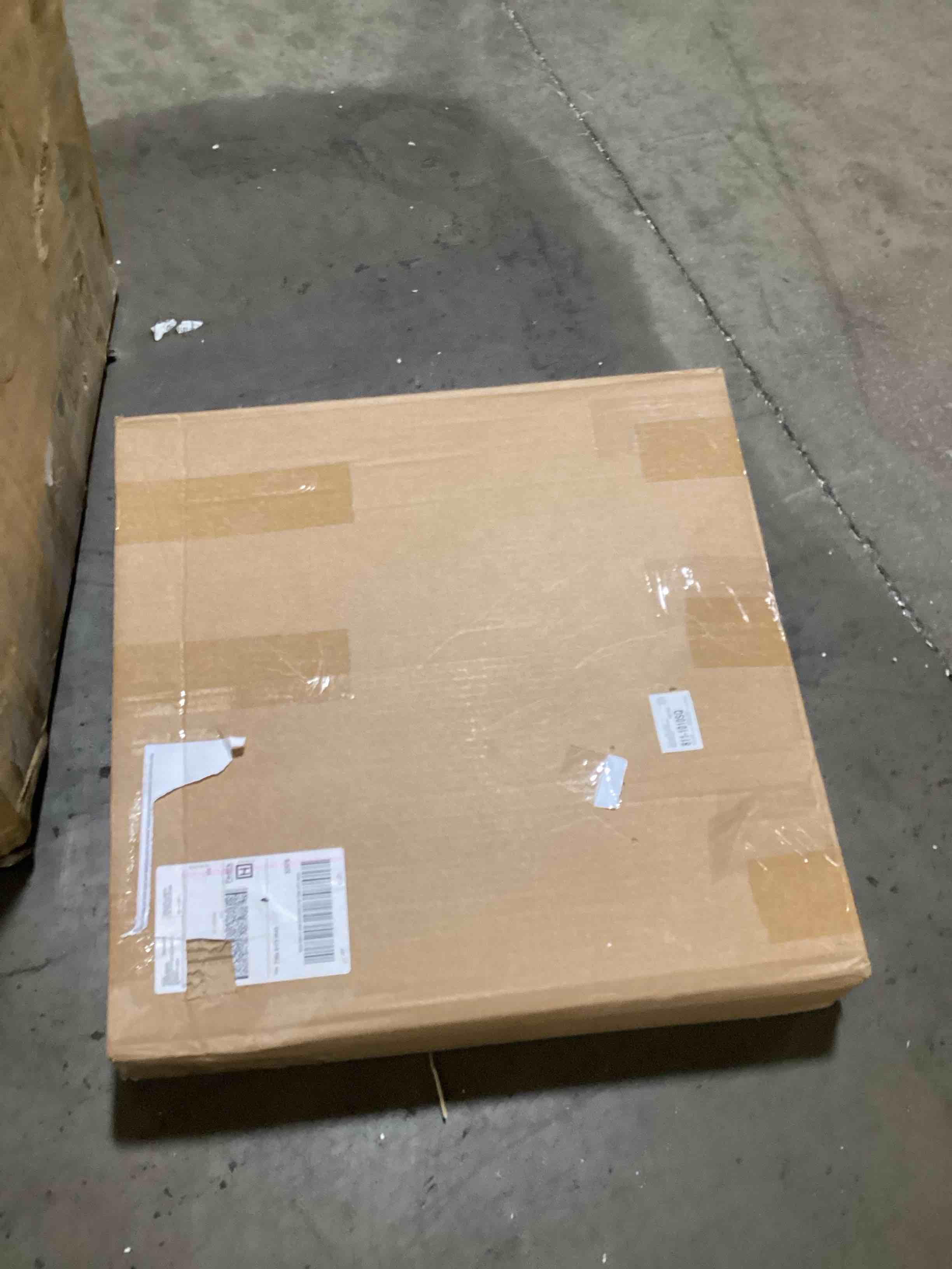 https://s3.amazonaws.com/lotting-images-prod/bidfta/YEL6584652_1718625869730.jpeg