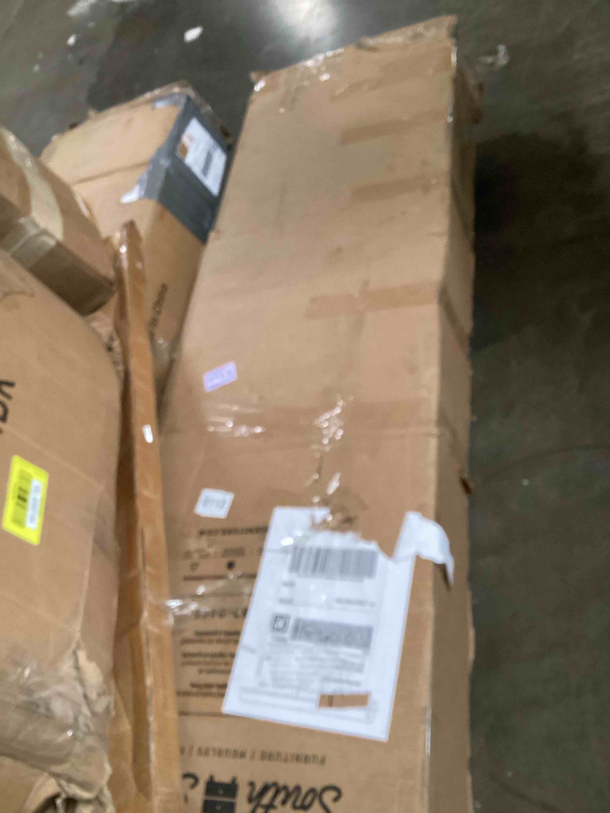 https://s3.amazonaws.com/lotting-images-prod/bidfta/YEL6585166_1719415545241.jpeg