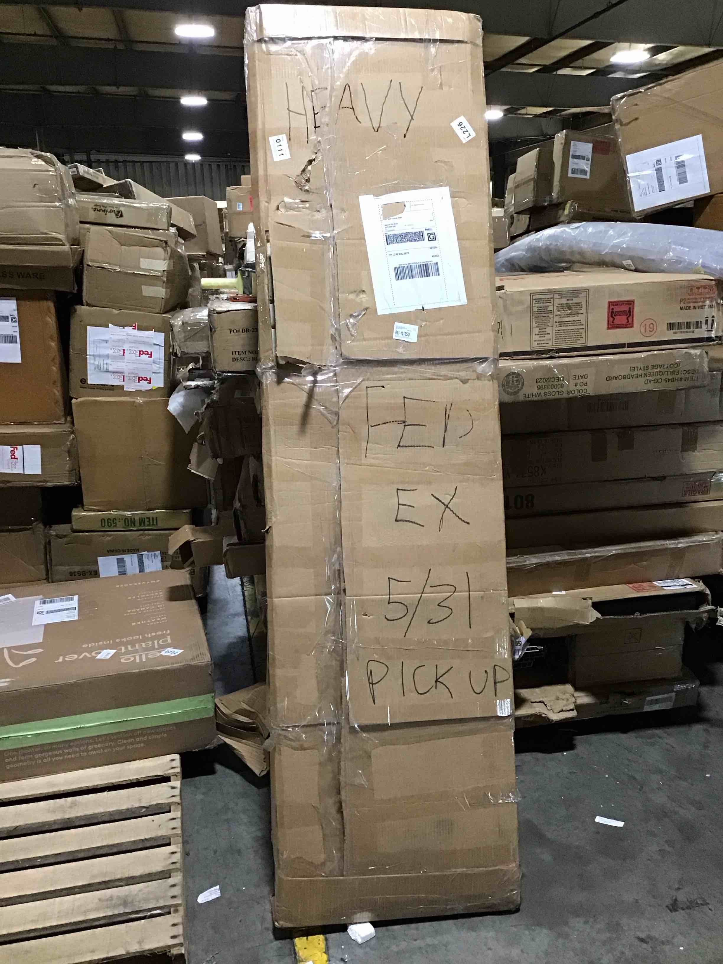 https://s3.amazonaws.com/lotting-images-prod/bidfta/YEL6587202_1717774534223.jpeg