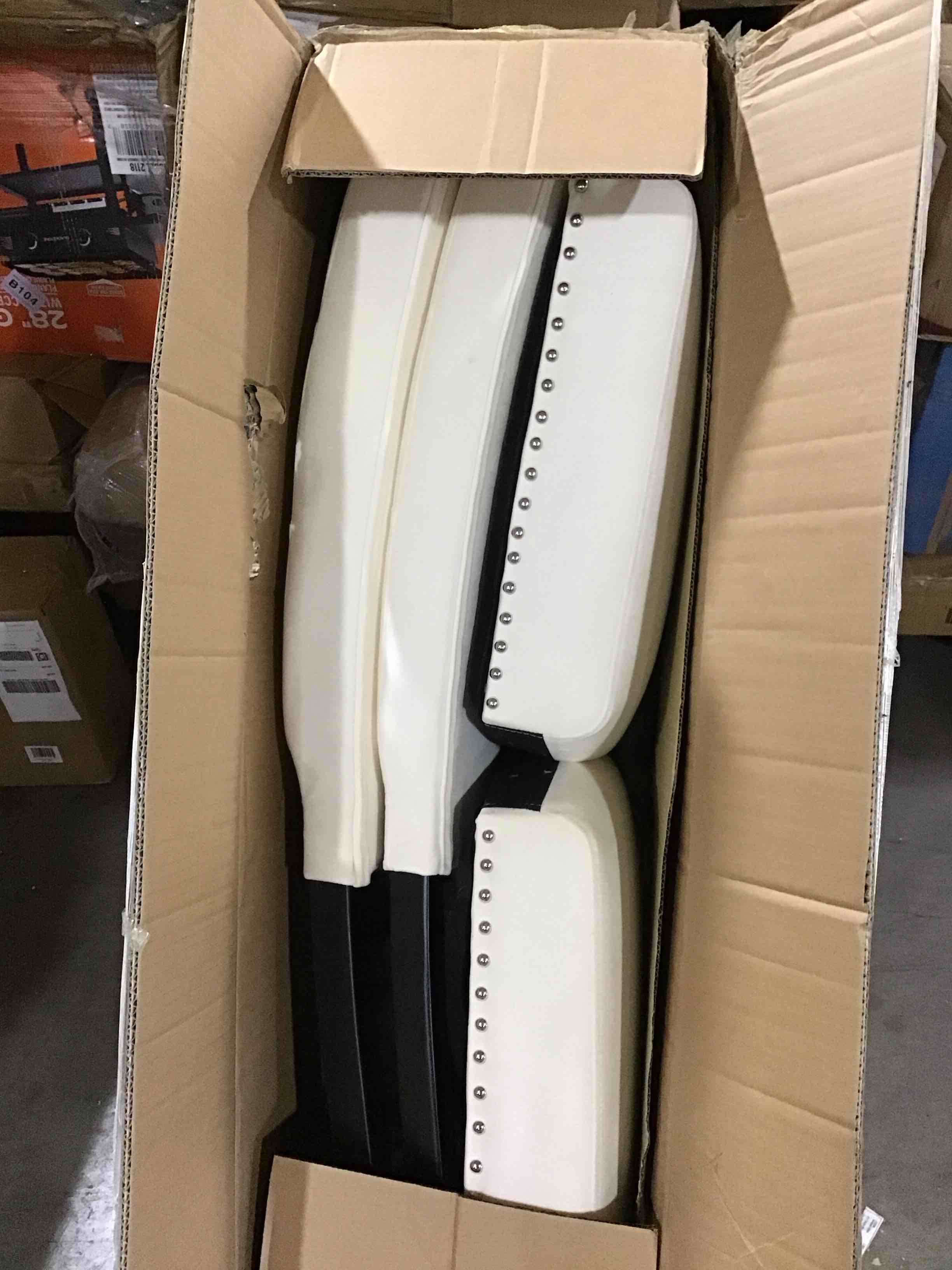 https://s3.amazonaws.com/lotting-images-prod/bidfta/YEL6587263_1717785834406.jpeg