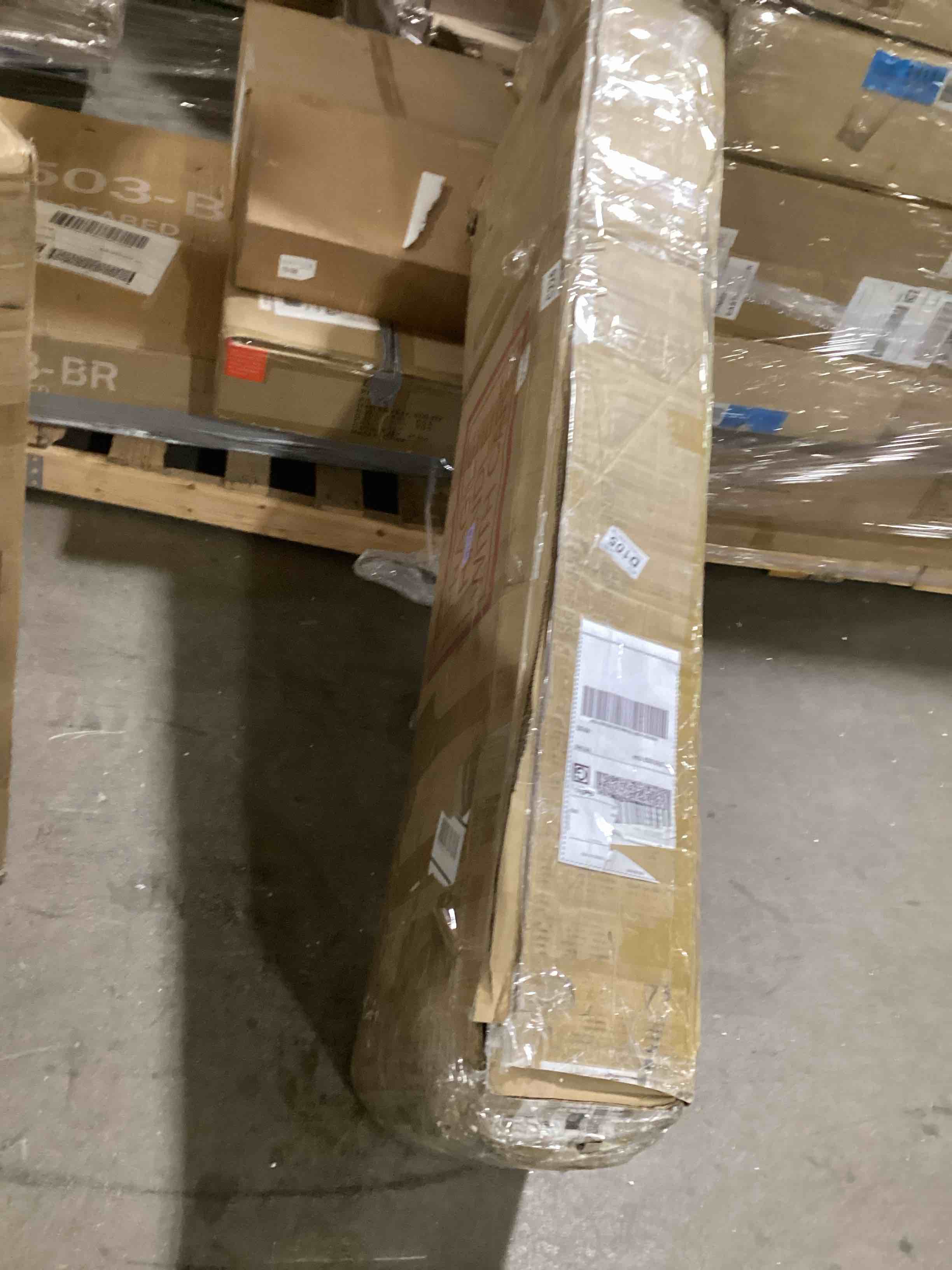 https://s3.amazonaws.com/lotting-images-prod/bidfta/YEL6589033_1721055818916.jpeg