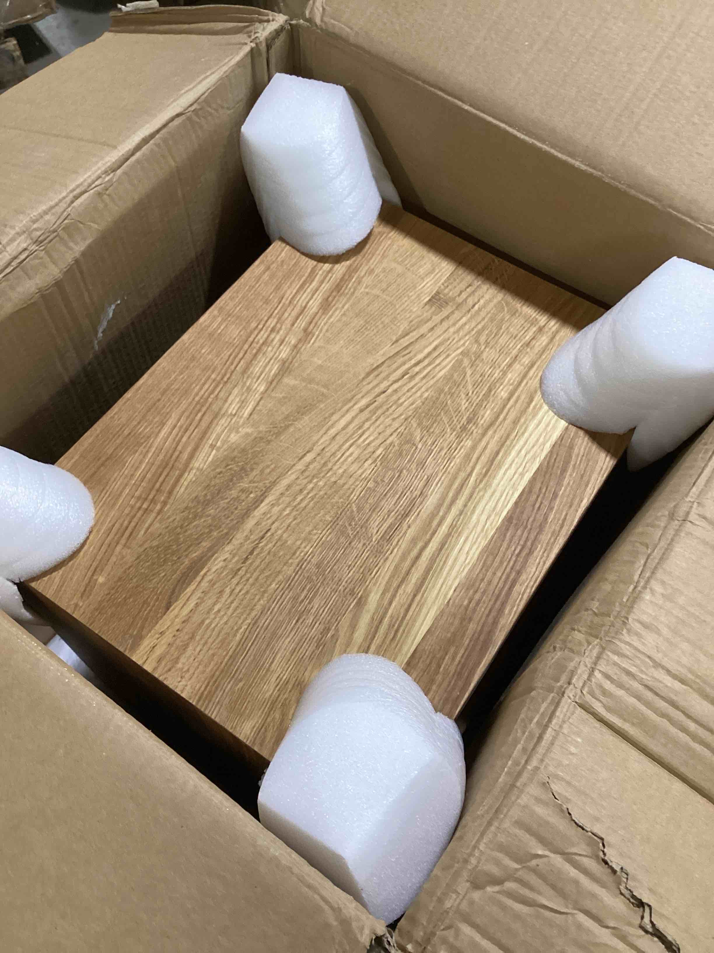 https://s3.amazonaws.com/lotting-images-prod/bidfta/YEL6589666_1724432593623.jpeg