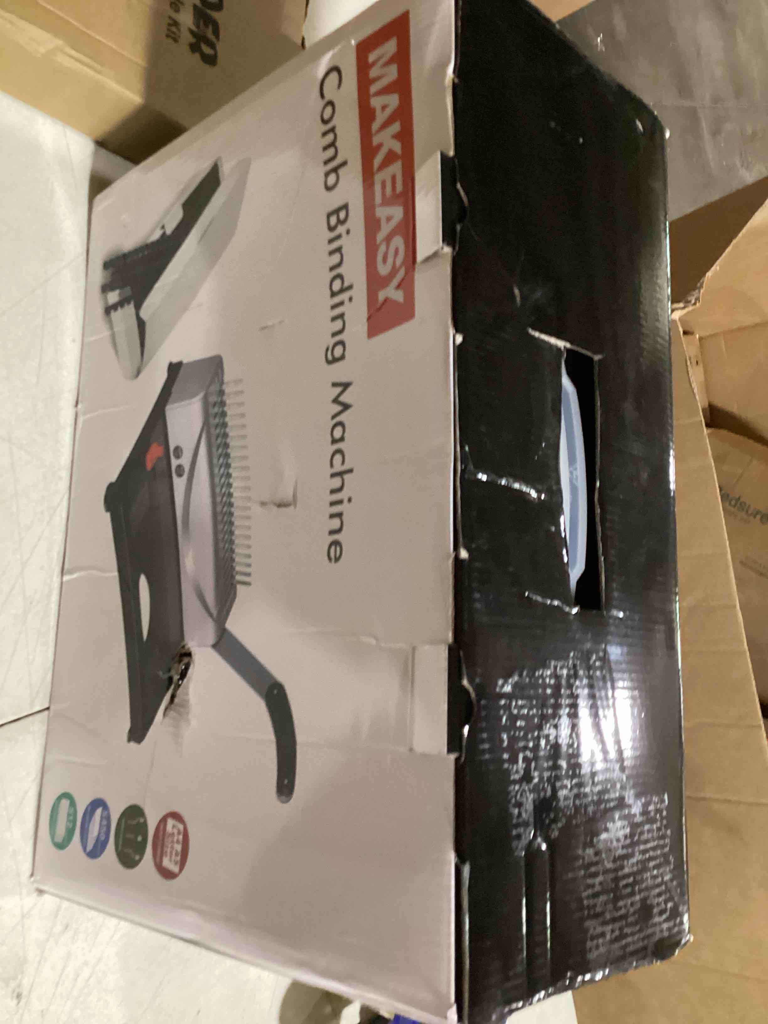 https://s3.amazonaws.com/lotting-images-prod/bidfta/YEL6591718_1717168374339.jpeg