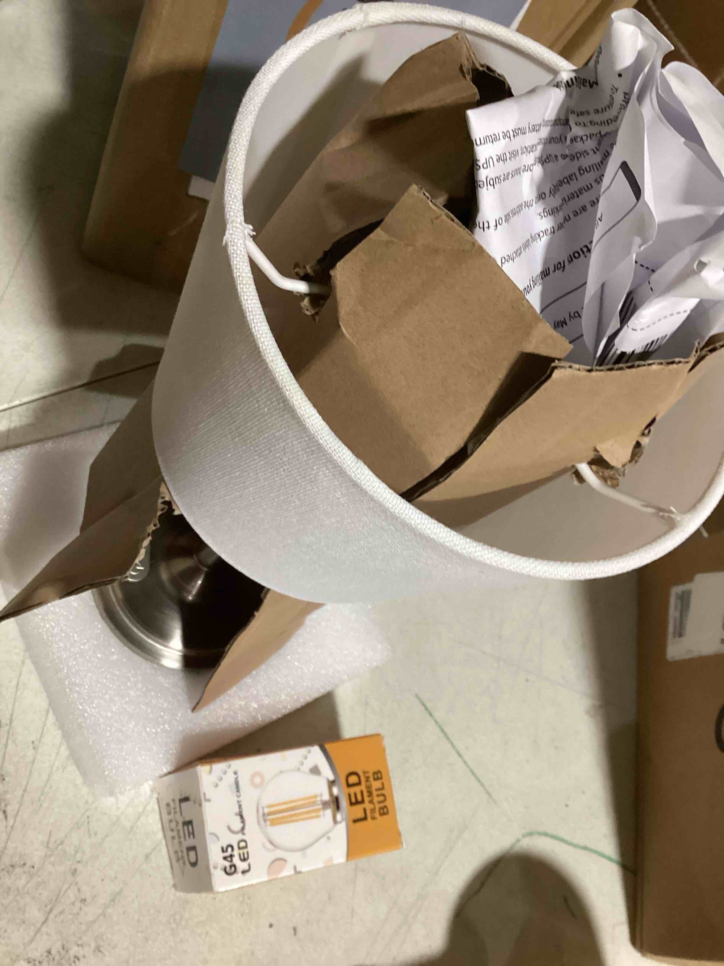 https://s3.amazonaws.com/lotting-images-prod/bidfta/YEL6591752_1717174212097.jpeg