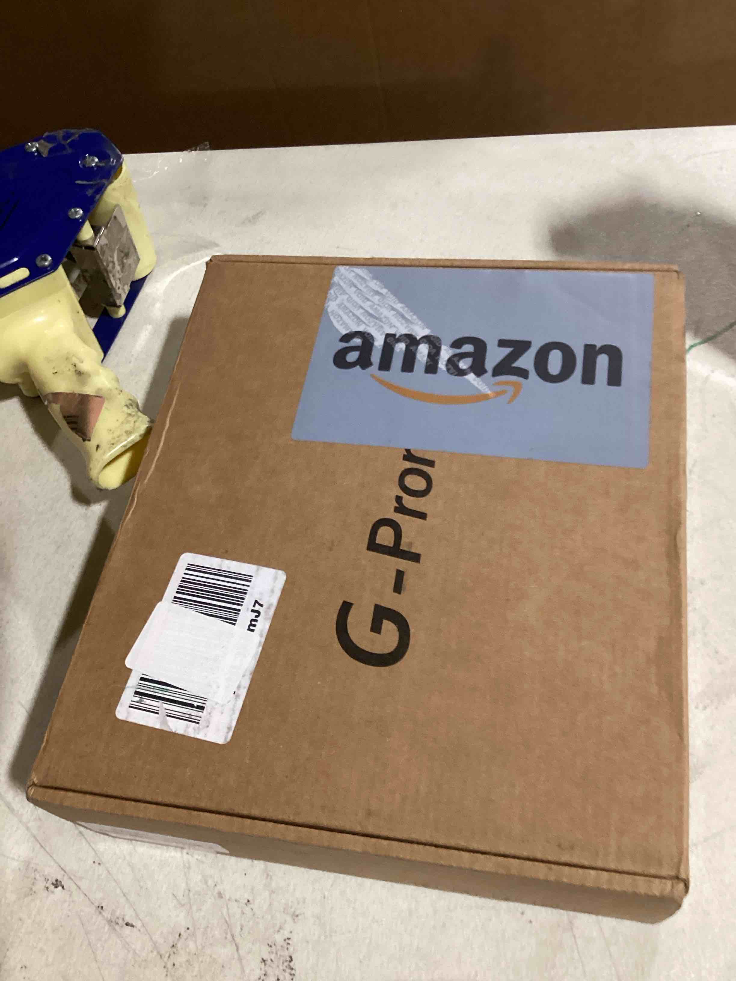 https://s3.amazonaws.com/lotting-images-prod/bidfta/YEL6591754_1717174358928.jpeg