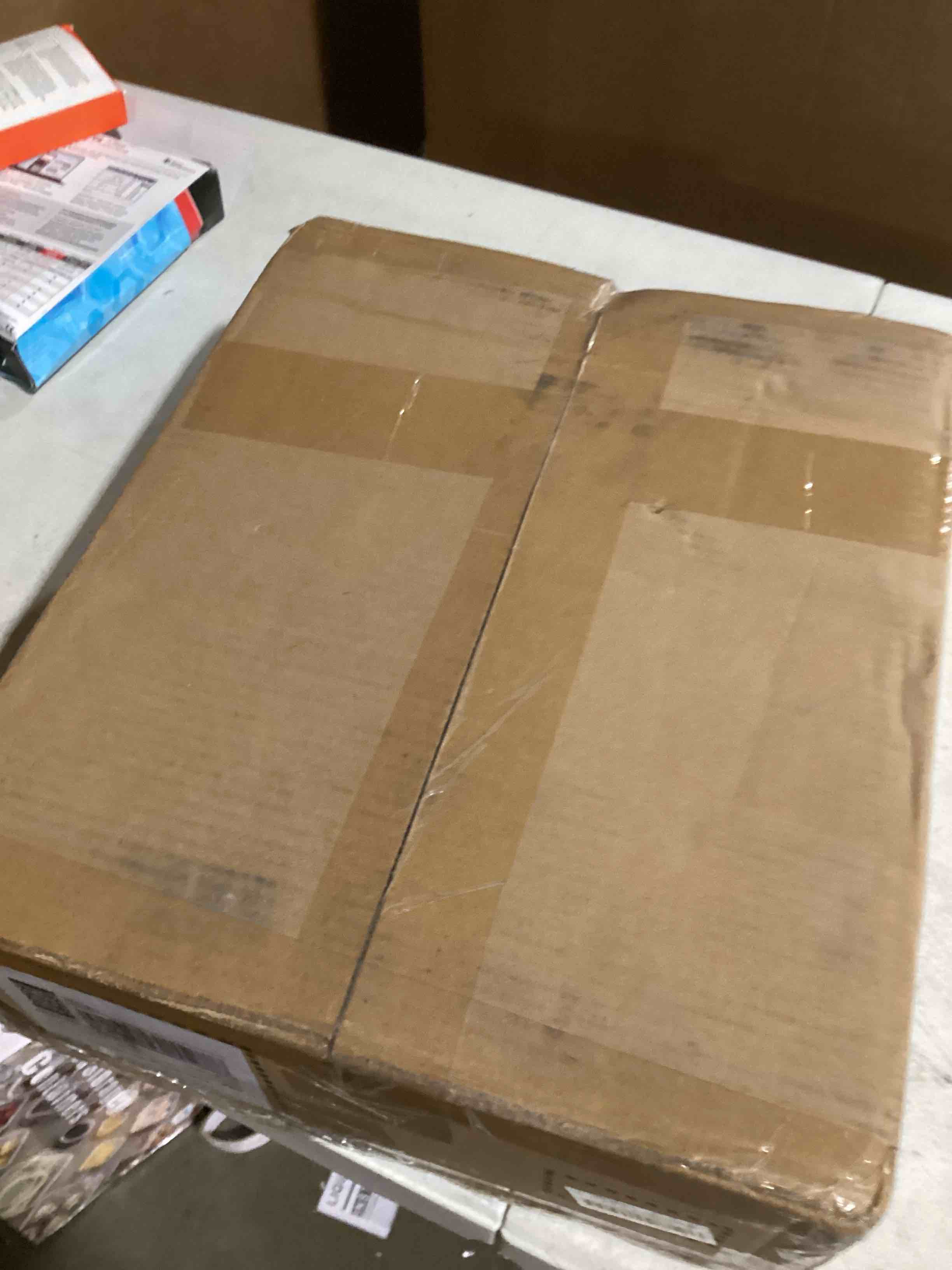 https://s3.amazonaws.com/lotting-images-prod/bidfta/YEL6591755_1717174676889.jpeg