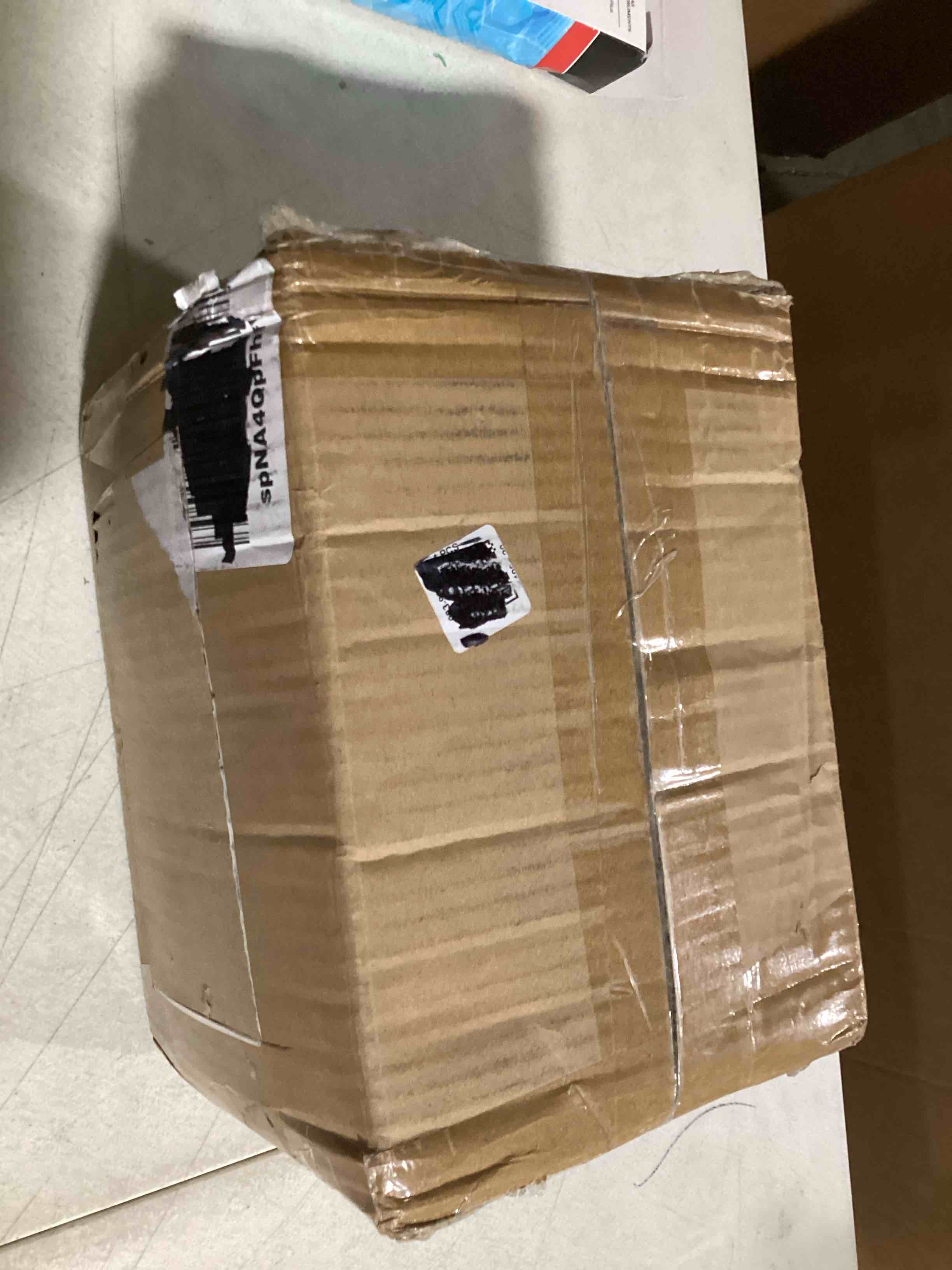 https://s3.amazonaws.com/lotting-images-prod/bidfta/YEL6591765_1717175226569.jpeg
