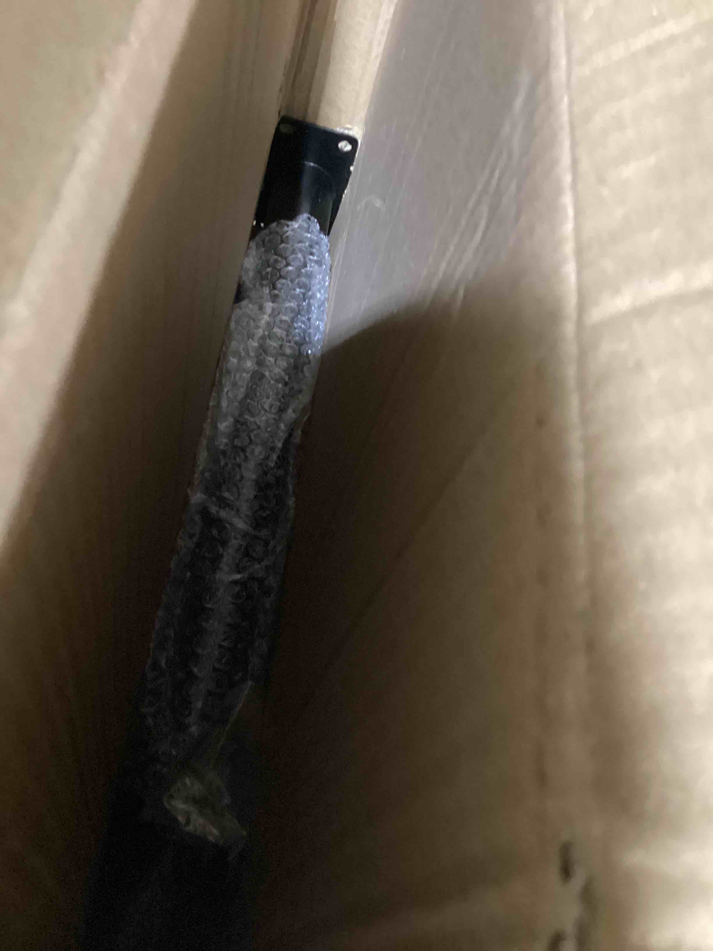https://s3.amazonaws.com/lotting-images-prod/bidfta/YEL6591777_1717176607292.jpeg