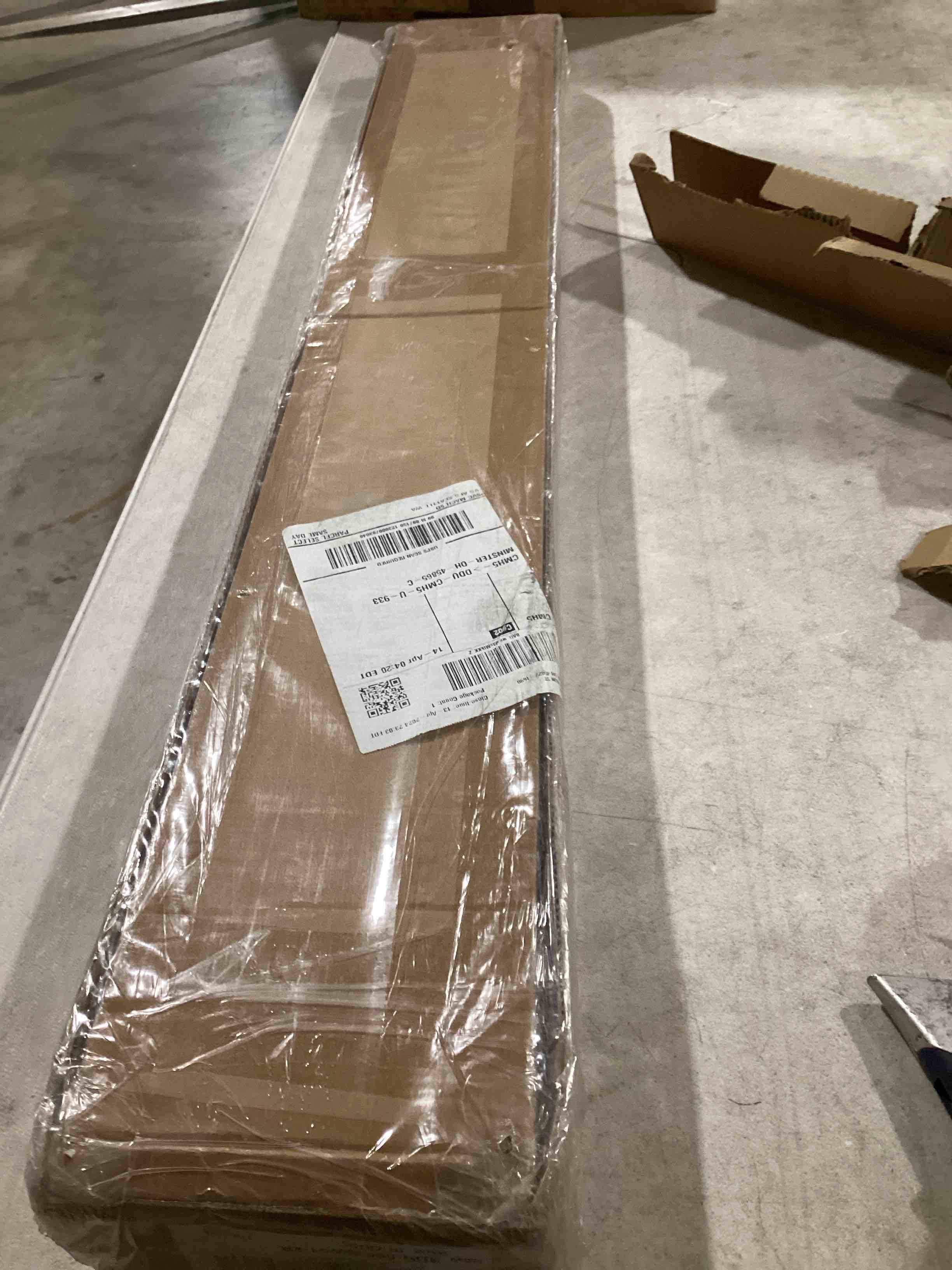 https://s3.amazonaws.com/lotting-images-prod/bidfta/YEL6592241_1717439900330.jpeg