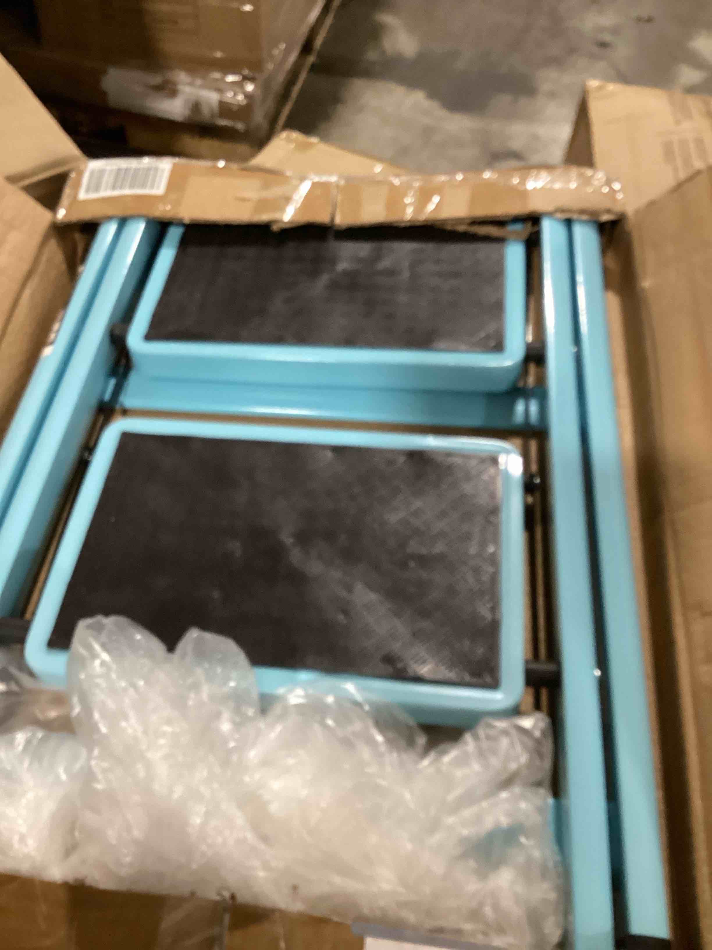 https://s3.amazonaws.com/lotting-images-prod/bidfta/YEL6592839_1717788112783.jpeg