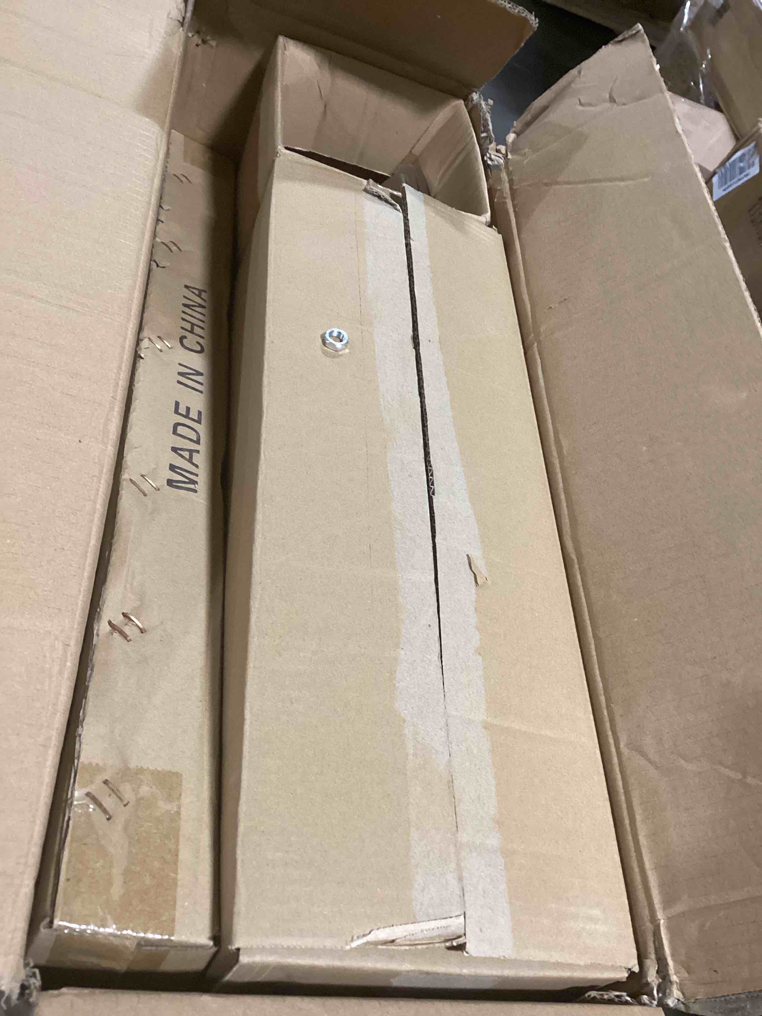 https://s3.amazonaws.com/lotting-images-prod/bidfta/YEL6593314_1718026133696.jpeg
