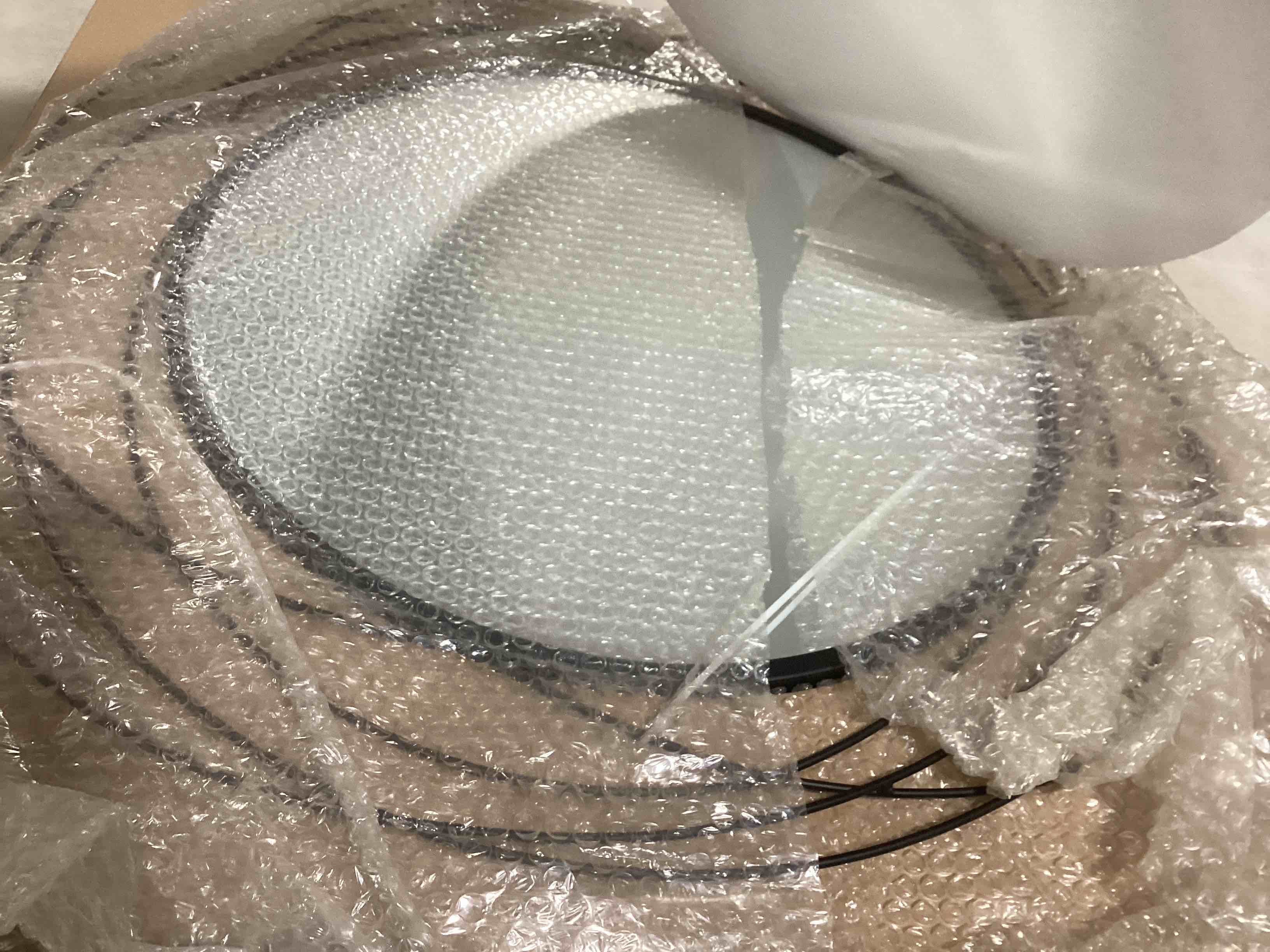https://s3.amazonaws.com/lotting-images-prod/bidfta/YEL6593324_1718029700645.jpeg