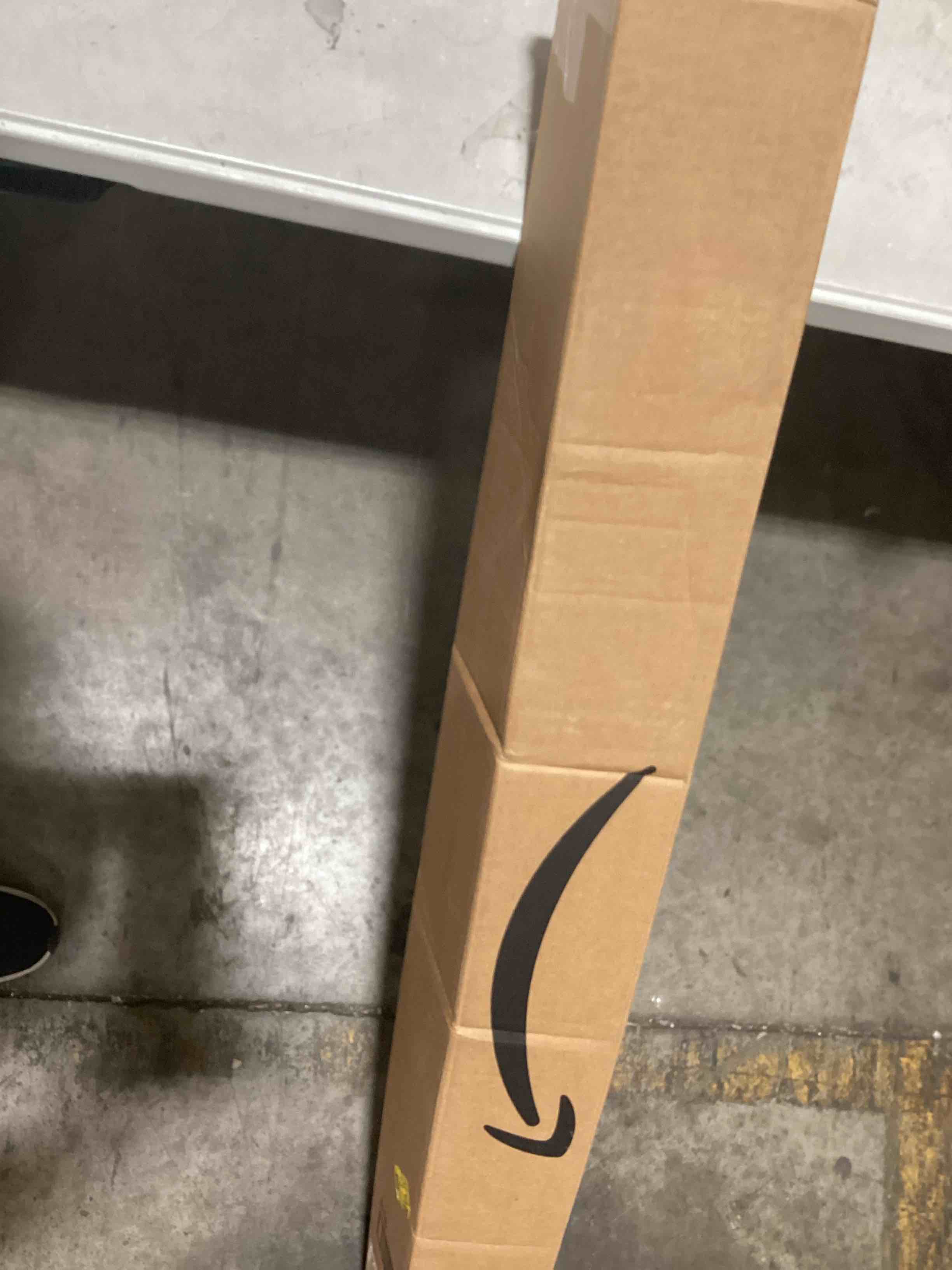 https://s3.amazonaws.com/lotting-images-prod/bidfta/YEL6594120_1718308418854.jpeg