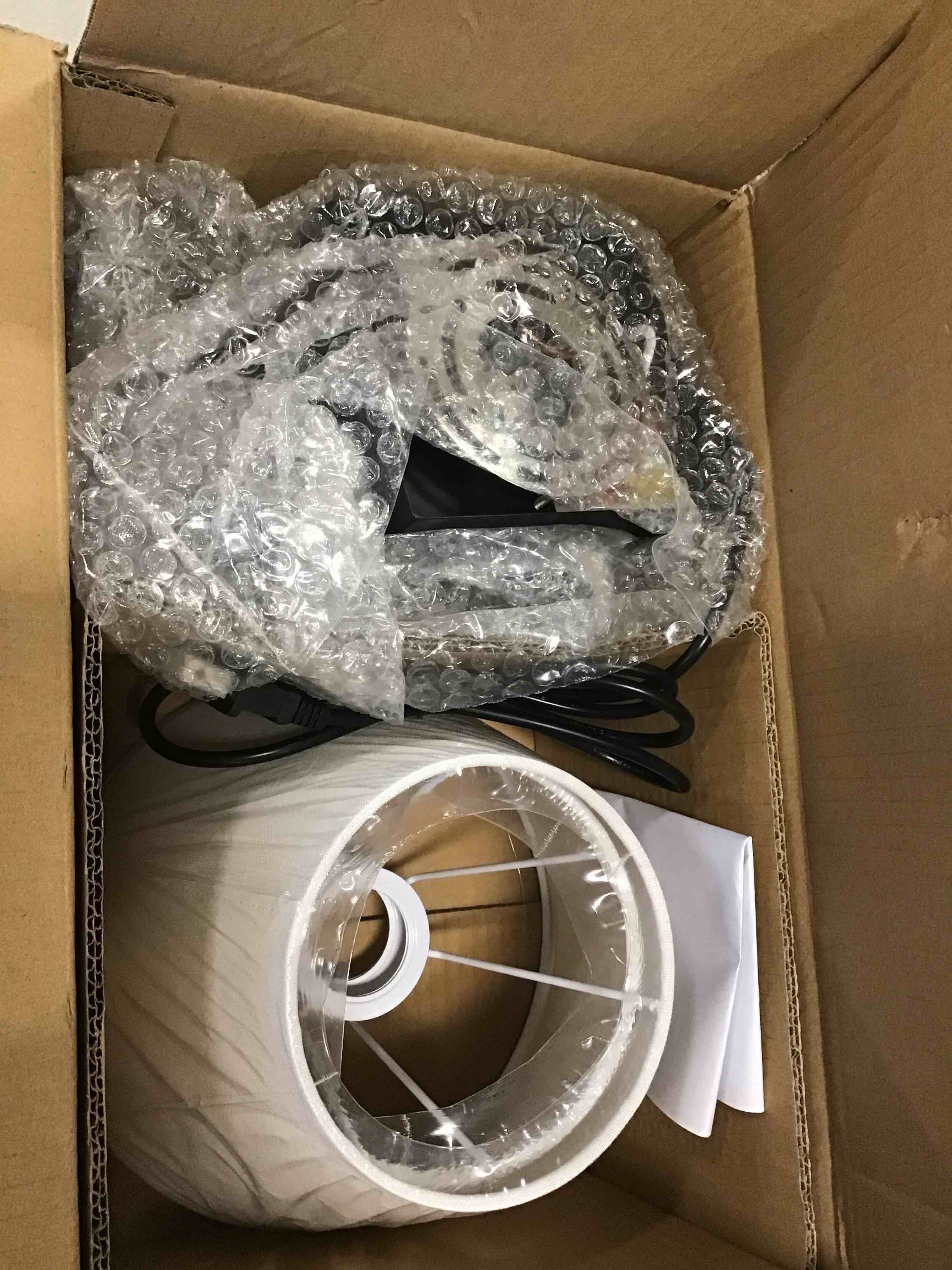 https://s3.amazonaws.com/lotting-images-prod/bidfta/YEL6595961_1716031611781.jpeg