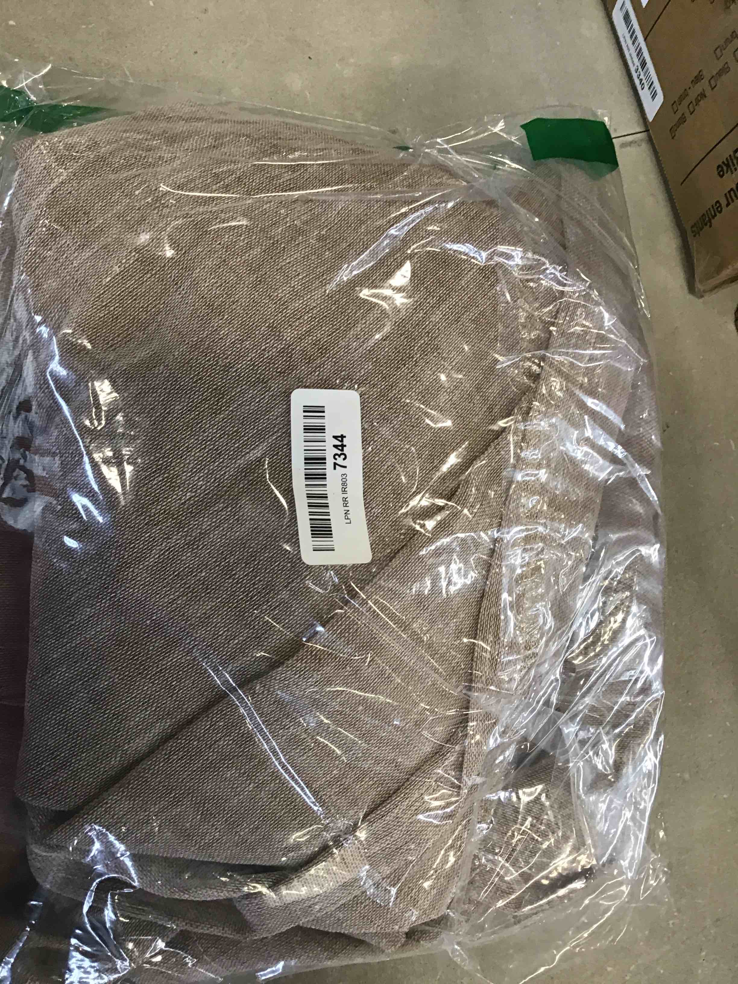 https://s3.amazonaws.com/lotting-images-prod/bidfta/YEL6596566_1716230050110.jpeg