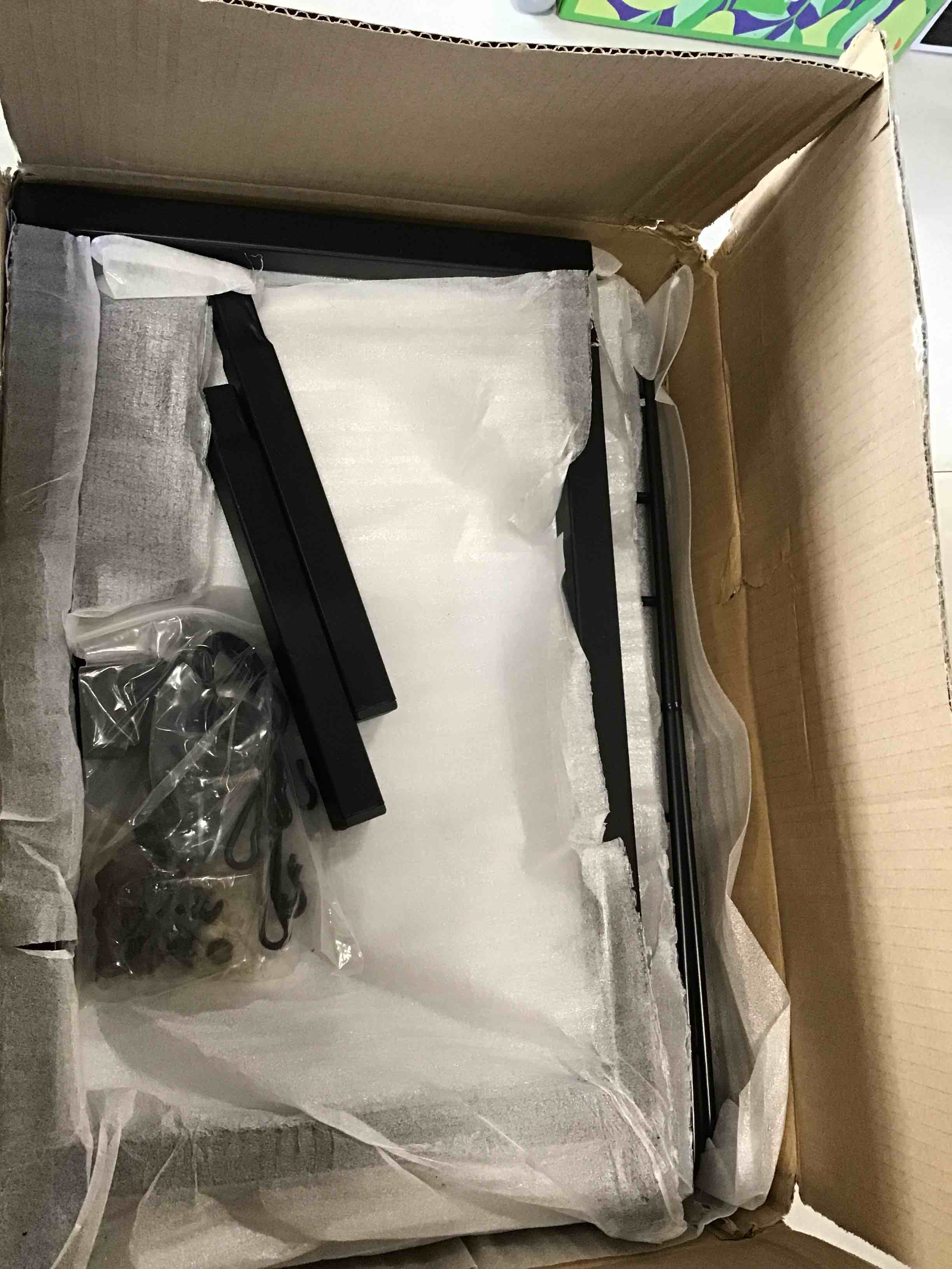 https://s3.amazonaws.com/lotting-images-prod/bidfta/YEL6596761_1716295736674.jpeg