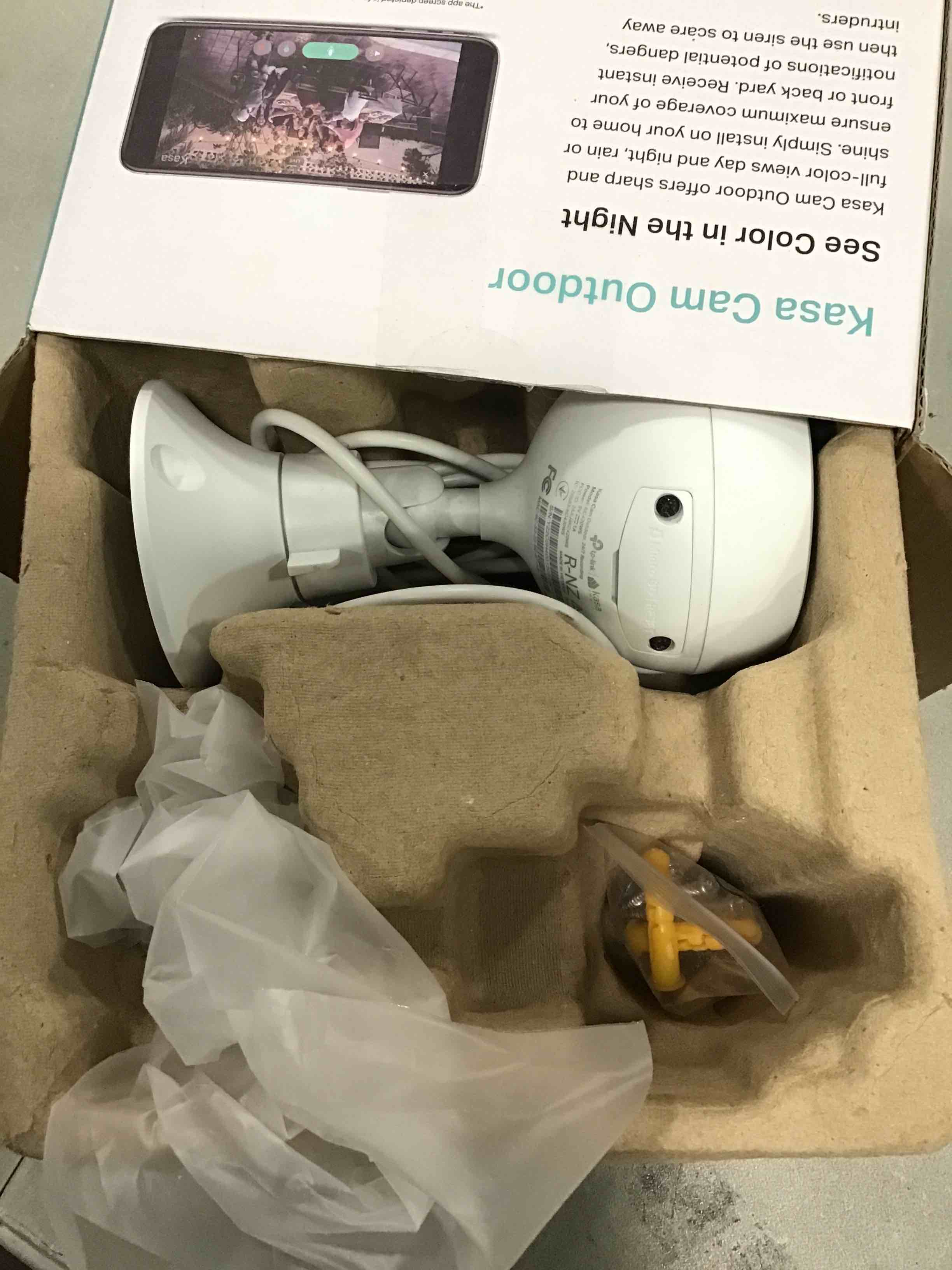 https://s3.amazonaws.com/lotting-images-prod/bidfta/YEL6597115_1716375942835.jpeg