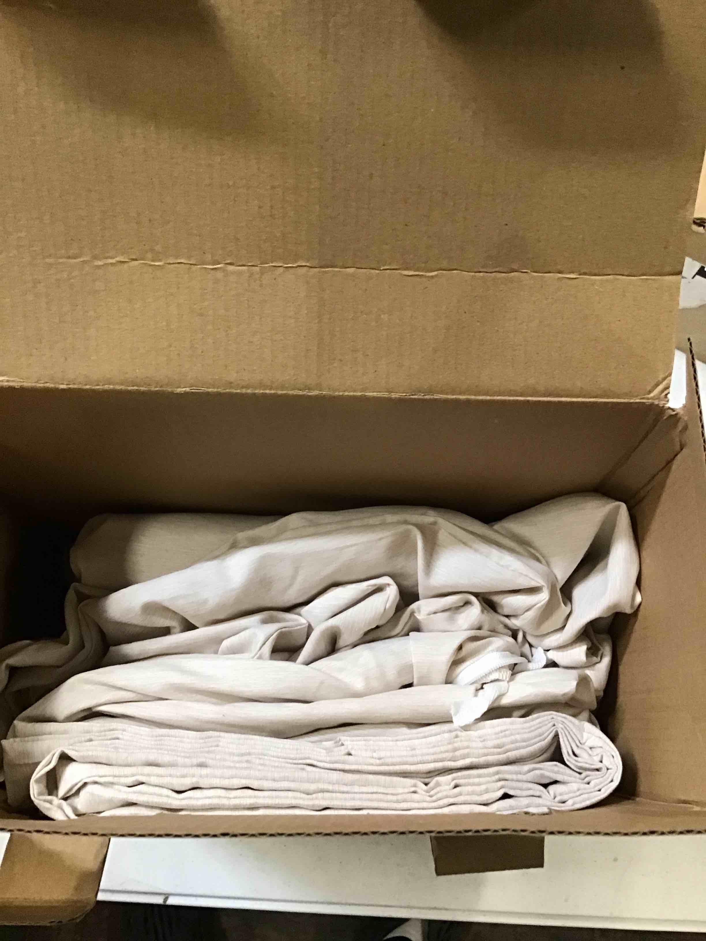 https://s3.amazonaws.com/lotting-images-prod/bidfta/YEL6597642_1716311481265.jpeg