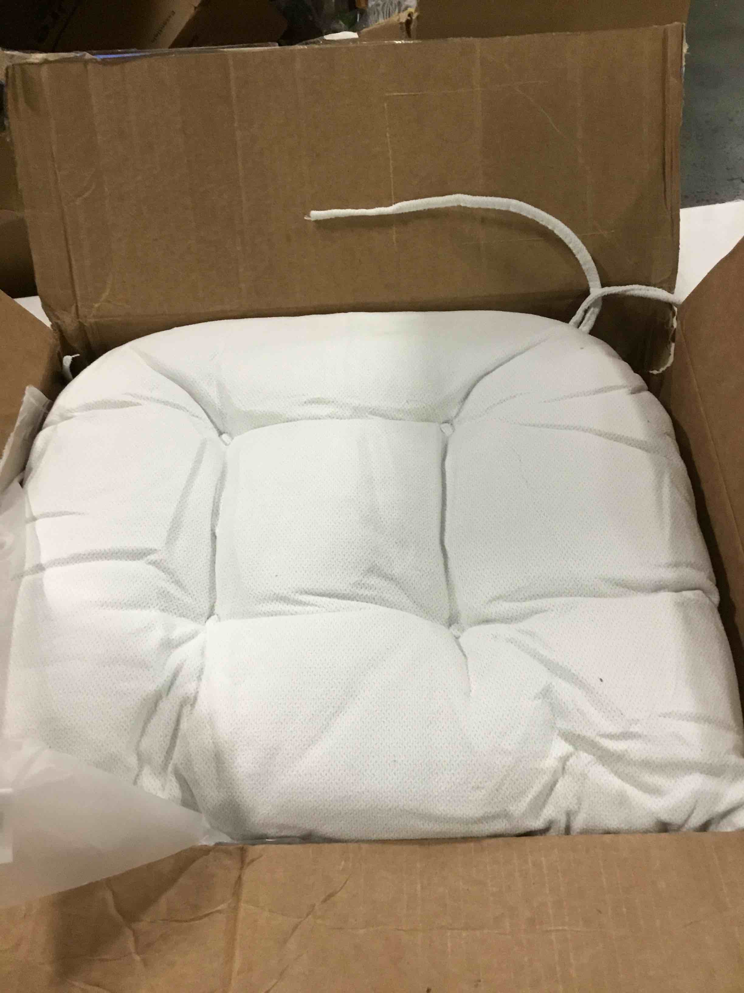 https://s3.amazonaws.com/lotting-images-prod/bidfta/YEL6597712_1716379509706.jpeg