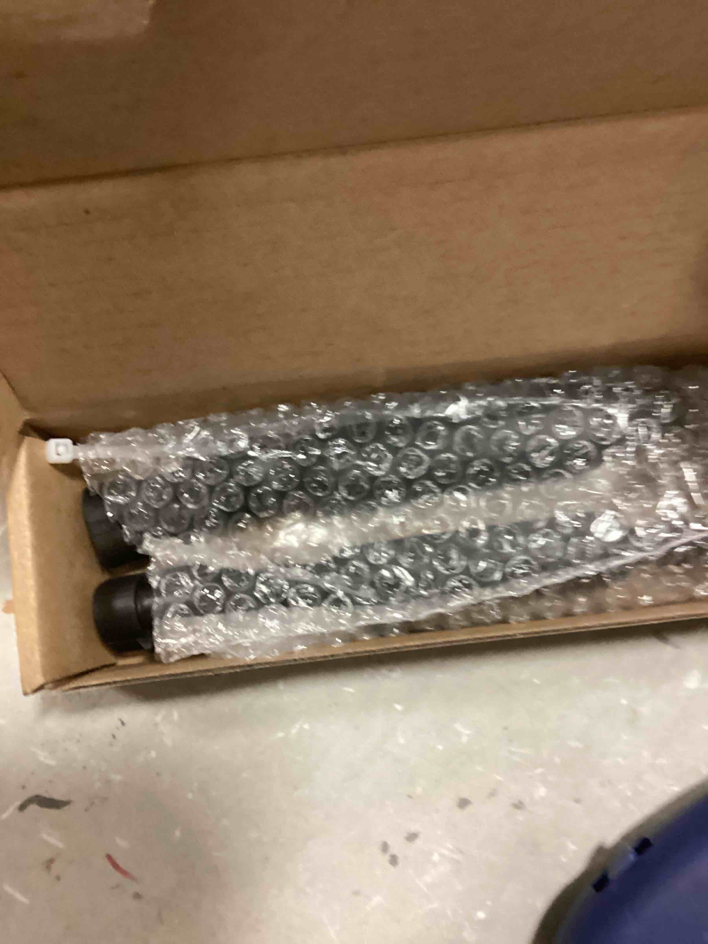 https://s3.amazonaws.com/lotting-images-prod/bidfta/YEL6598083_1716482201746.jpeg