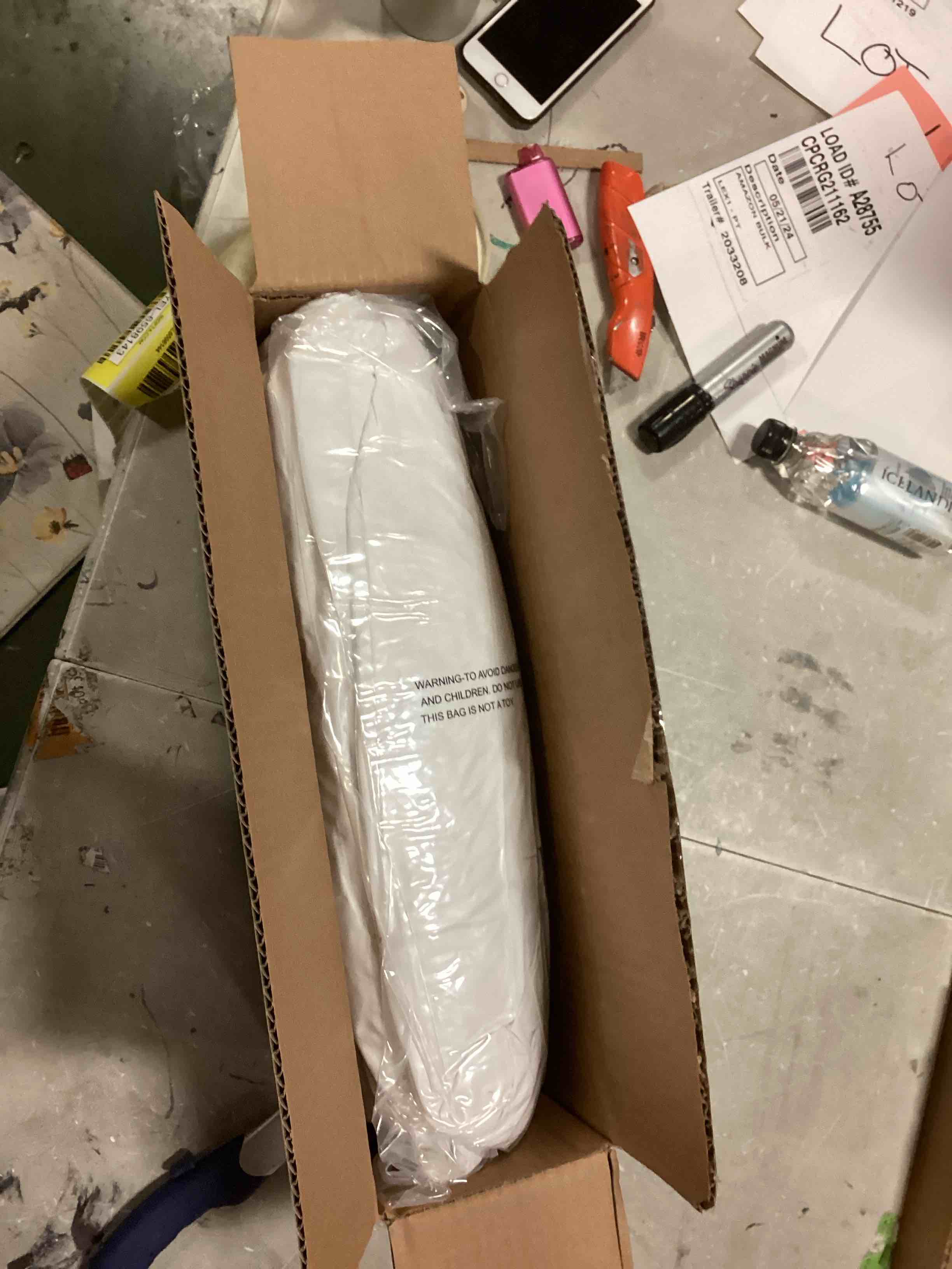 https://s3.amazonaws.com/lotting-images-prod/bidfta/YEL6598134_1716485945402.jpeg