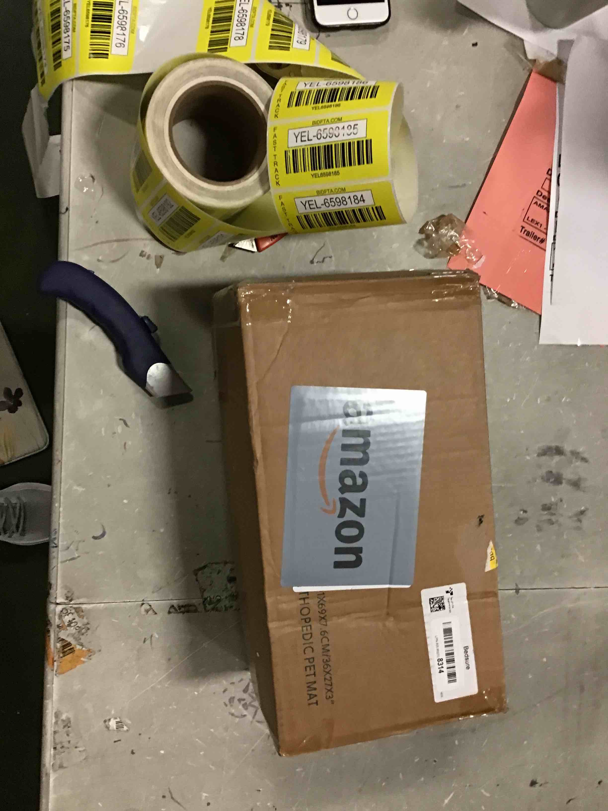https://s3.amazonaws.com/lotting-images-prod/bidfta/YEL6598174_1716490730638.jpeg