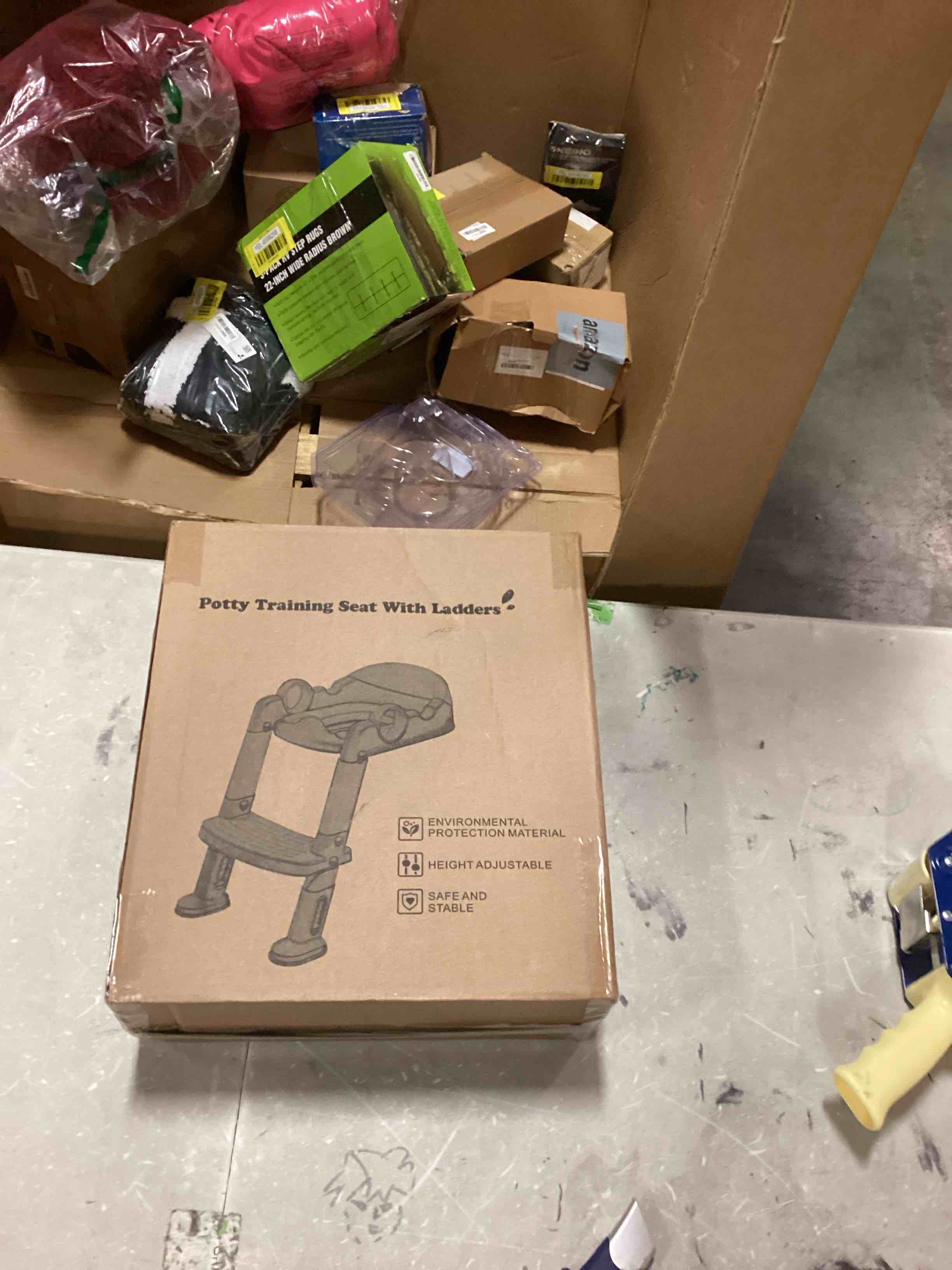 https://s3.amazonaws.com/lotting-images-prod/bidfta/YEL6598259_1716553963411.jpeg
