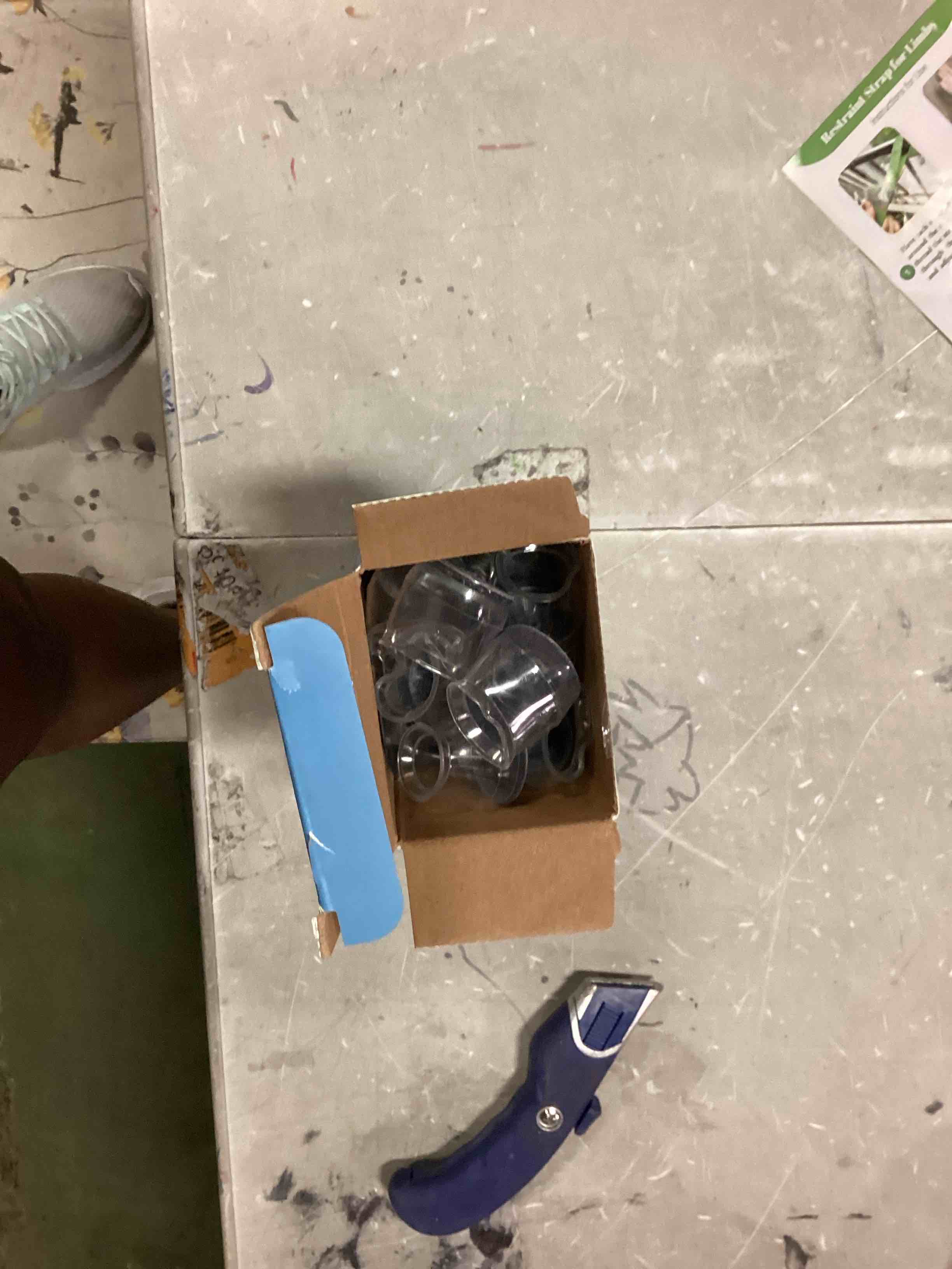 https://s3.amazonaws.com/lotting-images-prod/bidfta/YEL6598285_1716555484179.jpeg