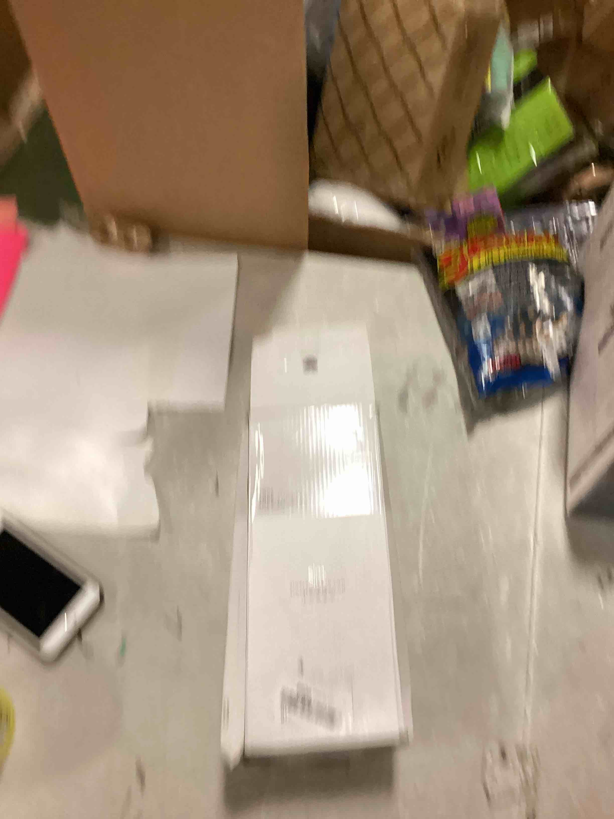 https://s3.amazonaws.com/lotting-images-prod/bidfta/YEL6598292_1716556166545.jpeg