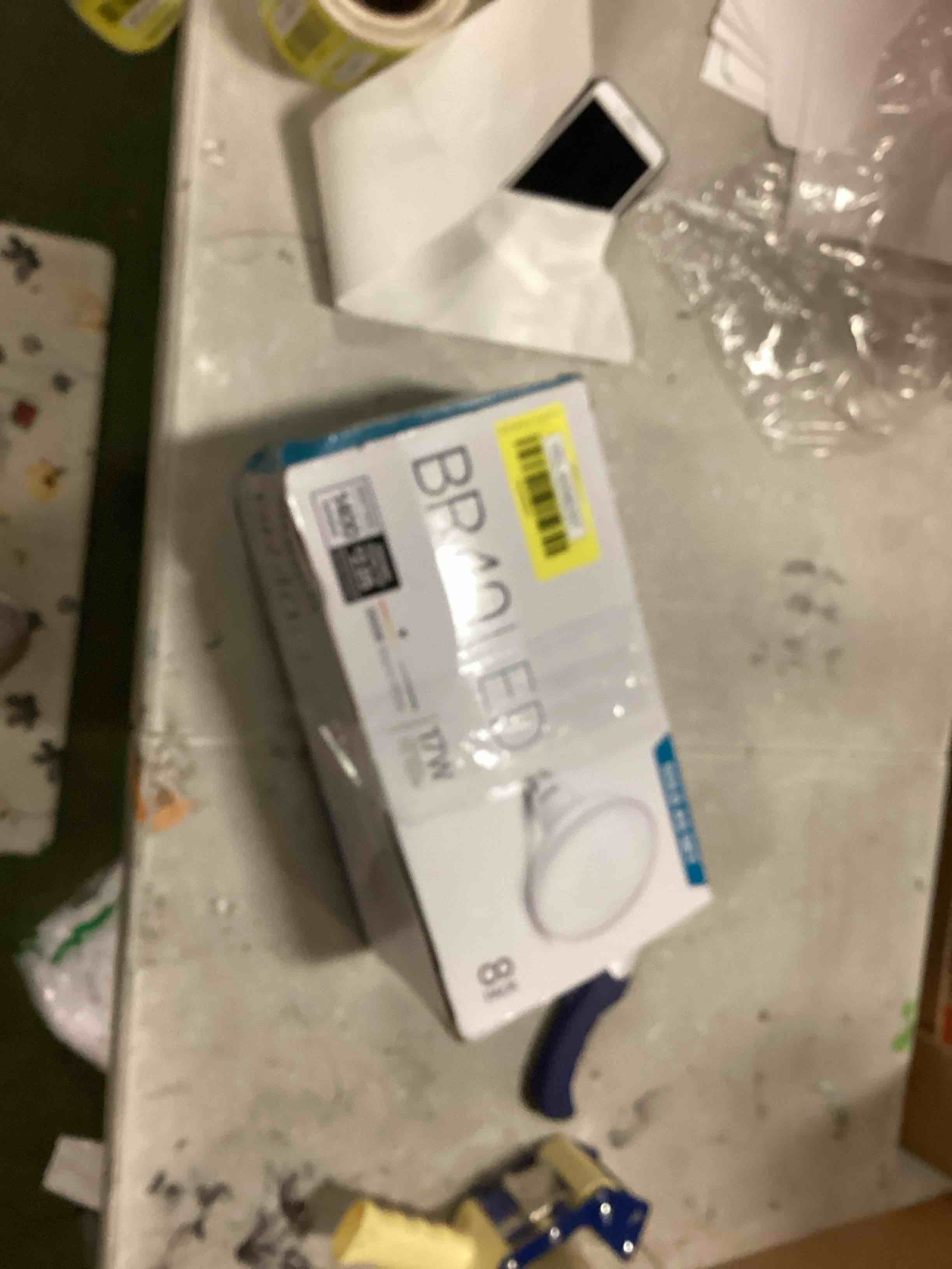 https://s3.amazonaws.com/lotting-images-prod/bidfta/YEL6598297_1716556638345.jpeg