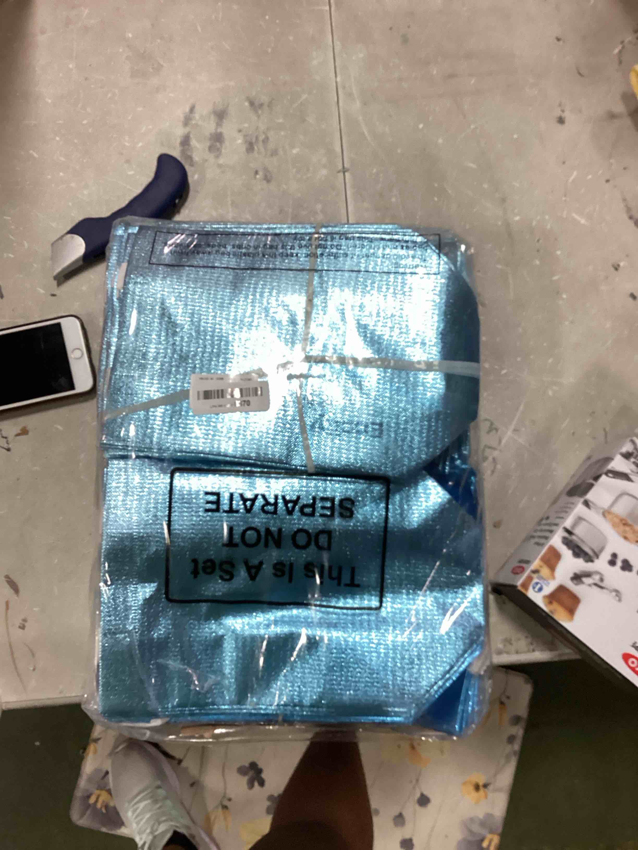 https://s3.amazonaws.com/lotting-images-prod/bidfta/YEL6598315_1716558325424.jpeg