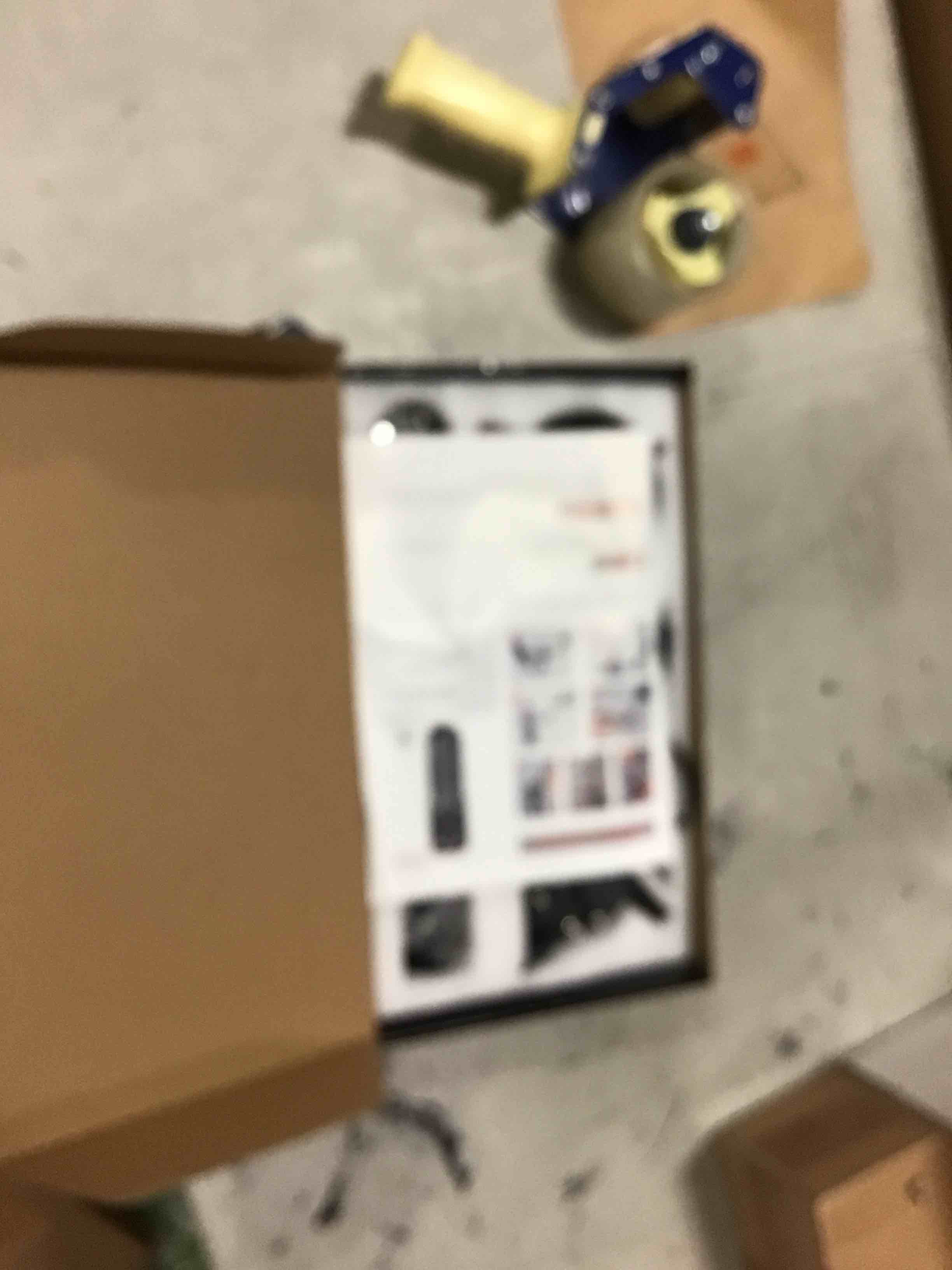 https://s3.amazonaws.com/lotting-images-prod/bidfta/YEL6598864_1716915599892.jpeg
