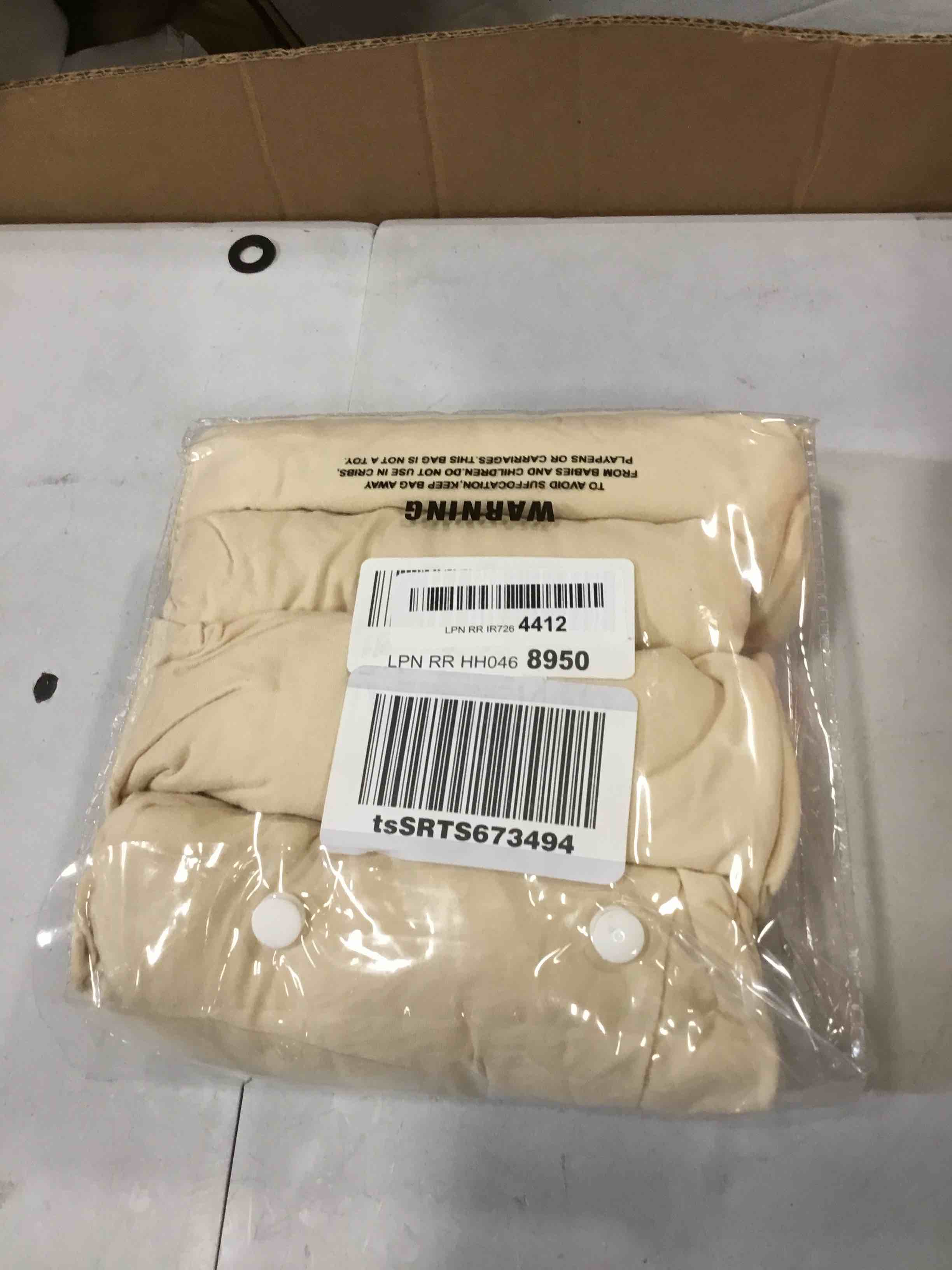 https://s3.amazonaws.com/lotting-images-prod/bidfta/YEL6600374_1717091634051.jpeg