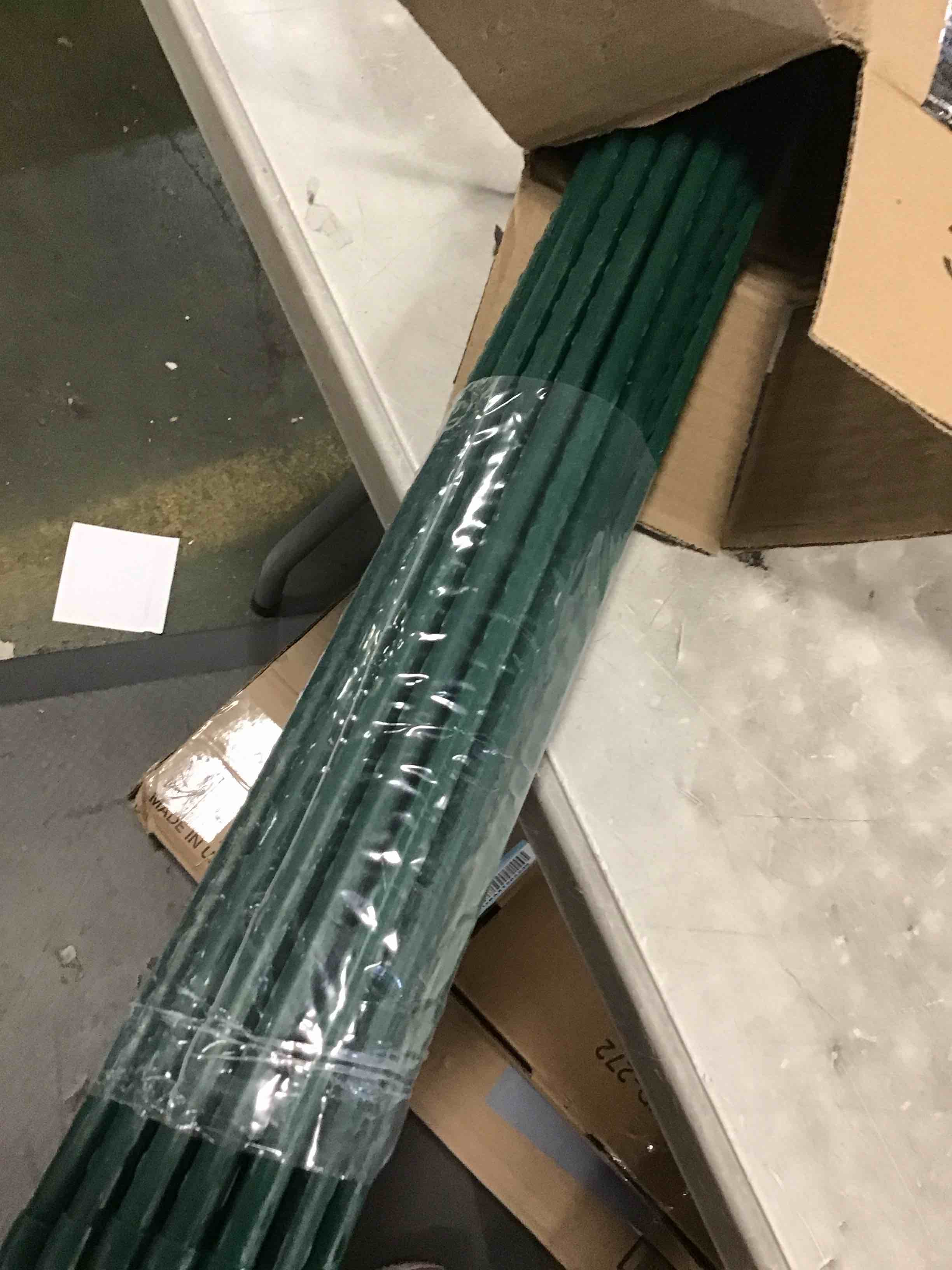 https://s3.amazonaws.com/lotting-images-prod/bidfta/YEL6600601_1716046802121.jpeg