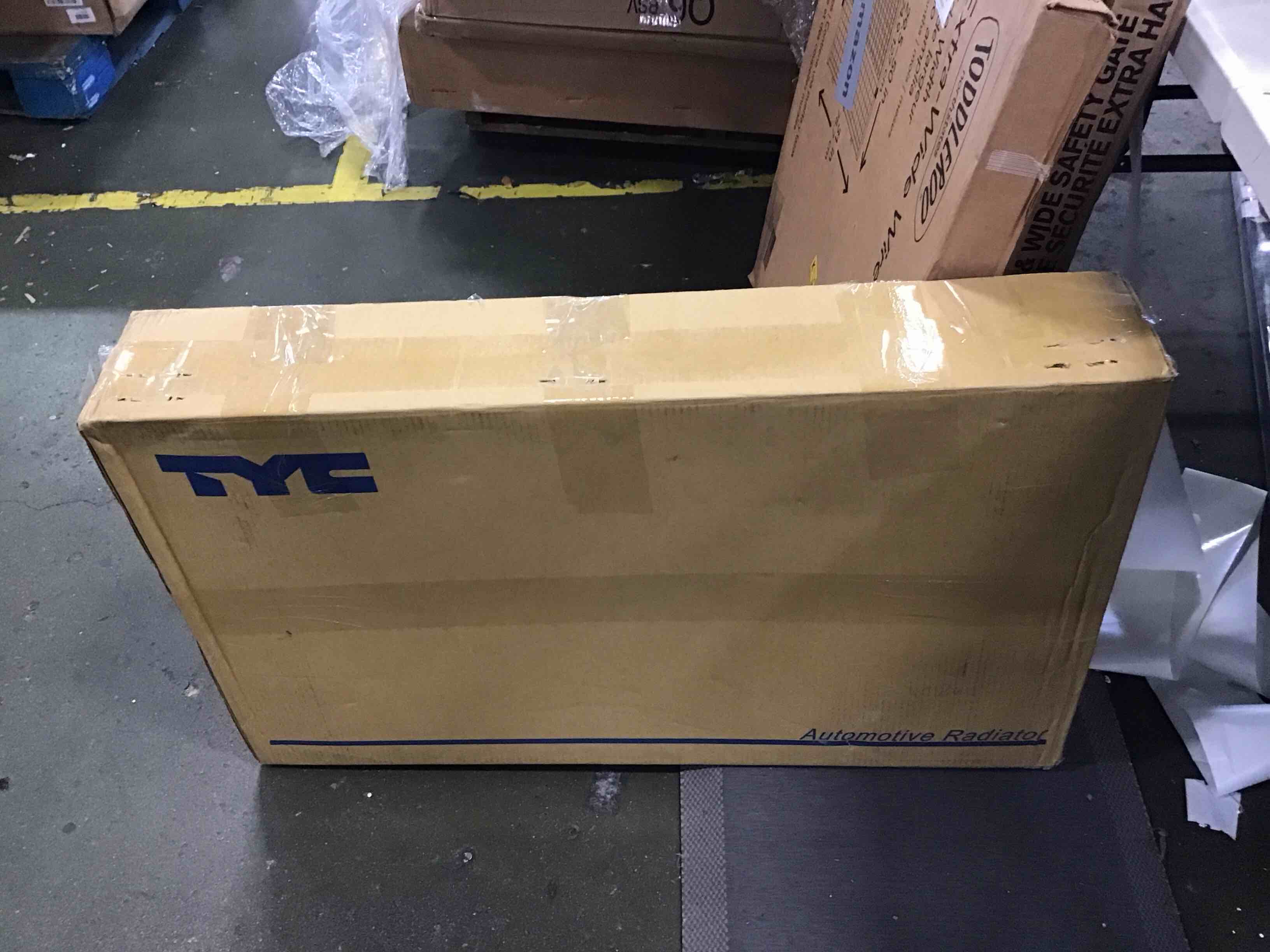 https://s3.amazonaws.com/lotting-images-prod/bidfta/YEL6601408_1716474248335.jpeg