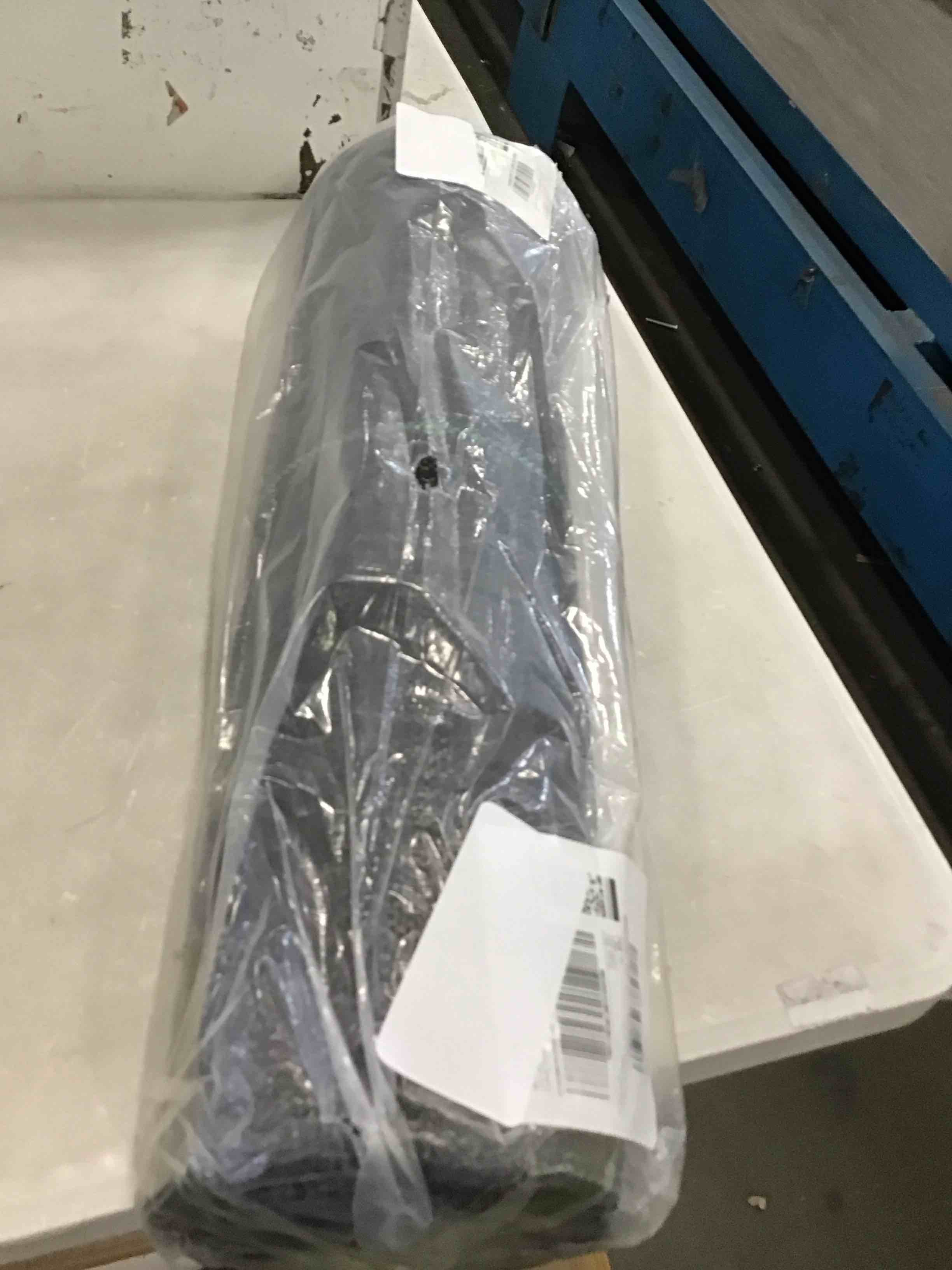 https://s3.amazonaws.com/lotting-images-prod/bidfta/YEL6601480_1716486583749.jpeg