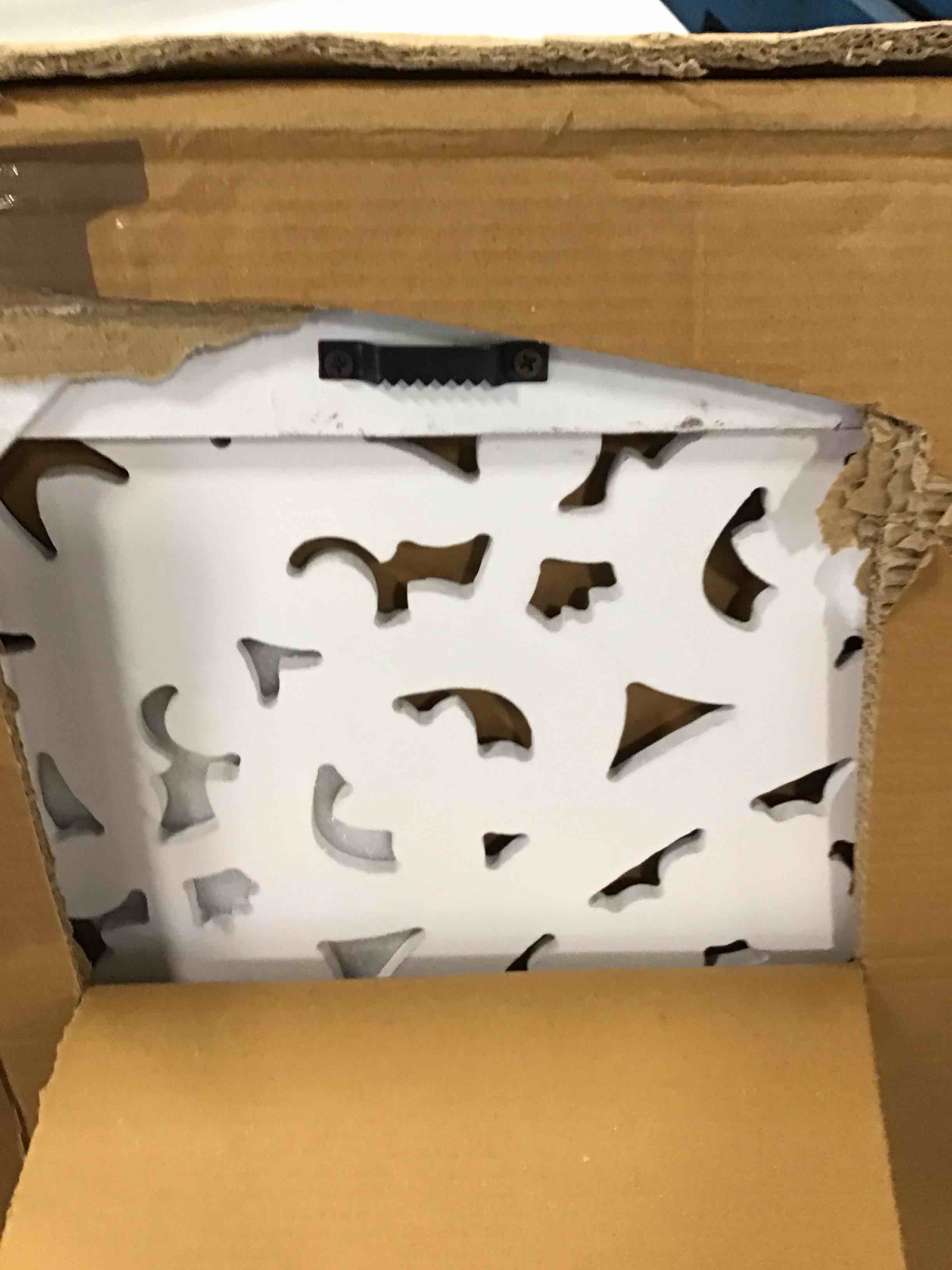 https://s3.amazonaws.com/lotting-images-prod/bidfta/YEL6601483_1716486853269.jpeg