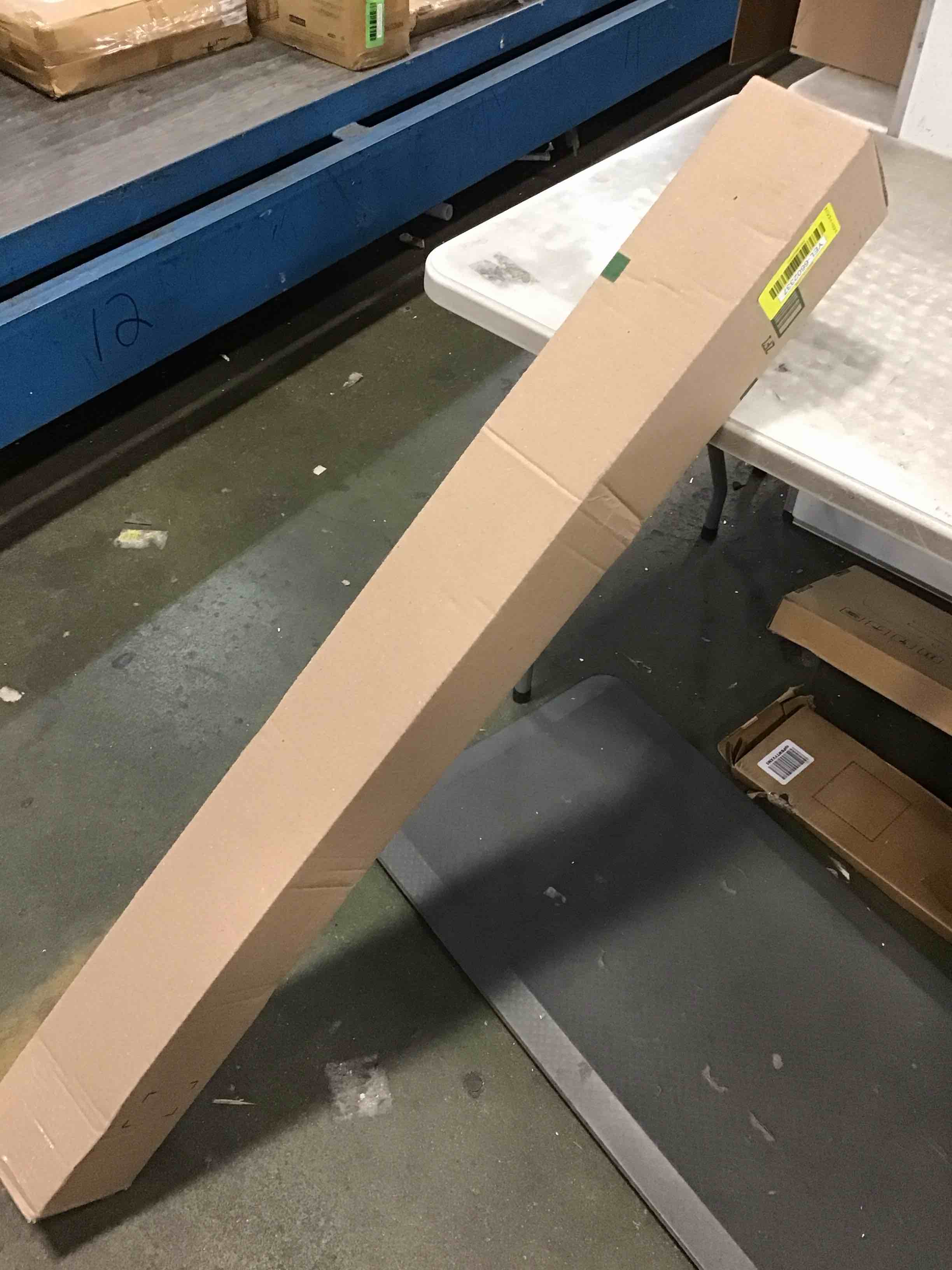 https://s3.amazonaws.com/lotting-images-prod/bidfta/YEL6602337_1715960180806.jpeg