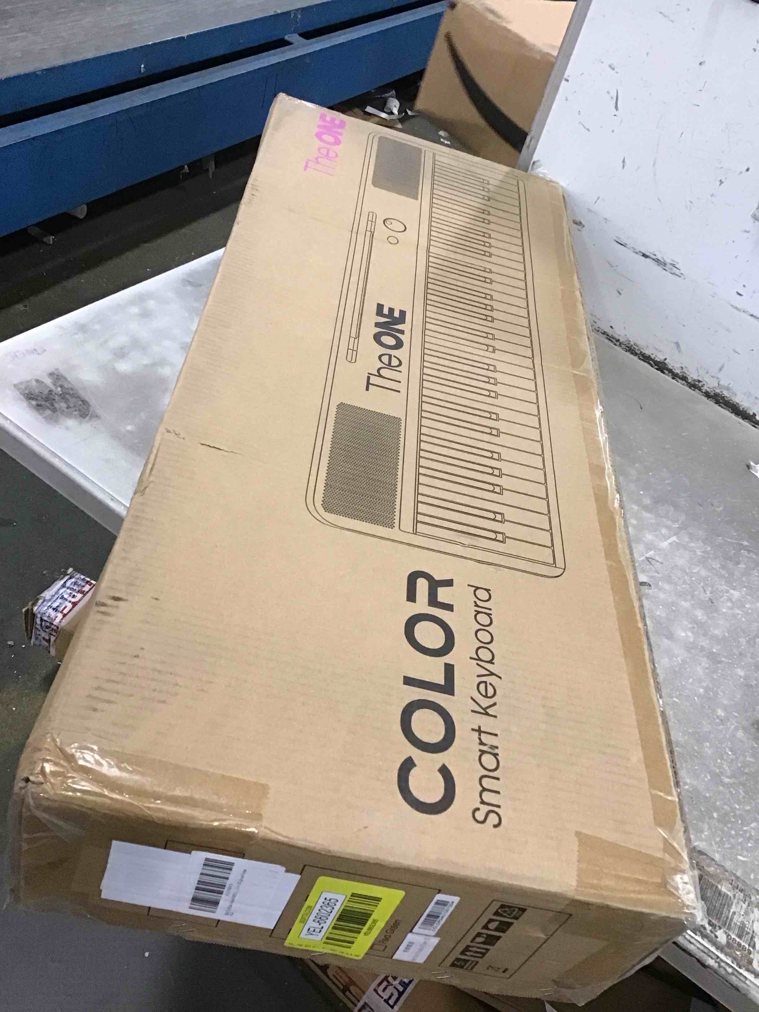 https://s3.amazonaws.com/lotting-images-prod/bidfta/YEL6602365_1715966810598.jpeg