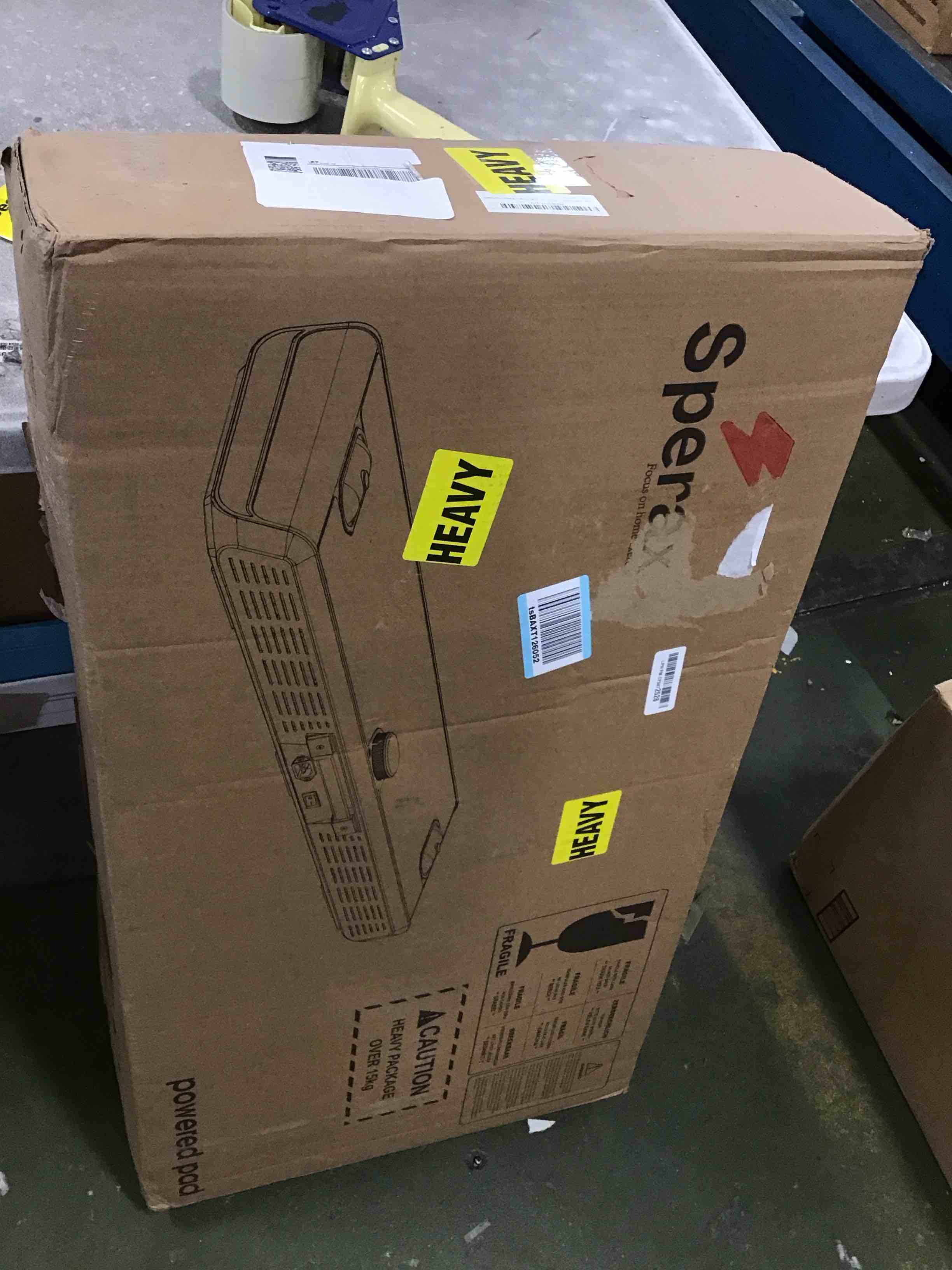 https://s3.amazonaws.com/lotting-images-prod/bidfta/YEL6602697_1716211087829.jpeg
