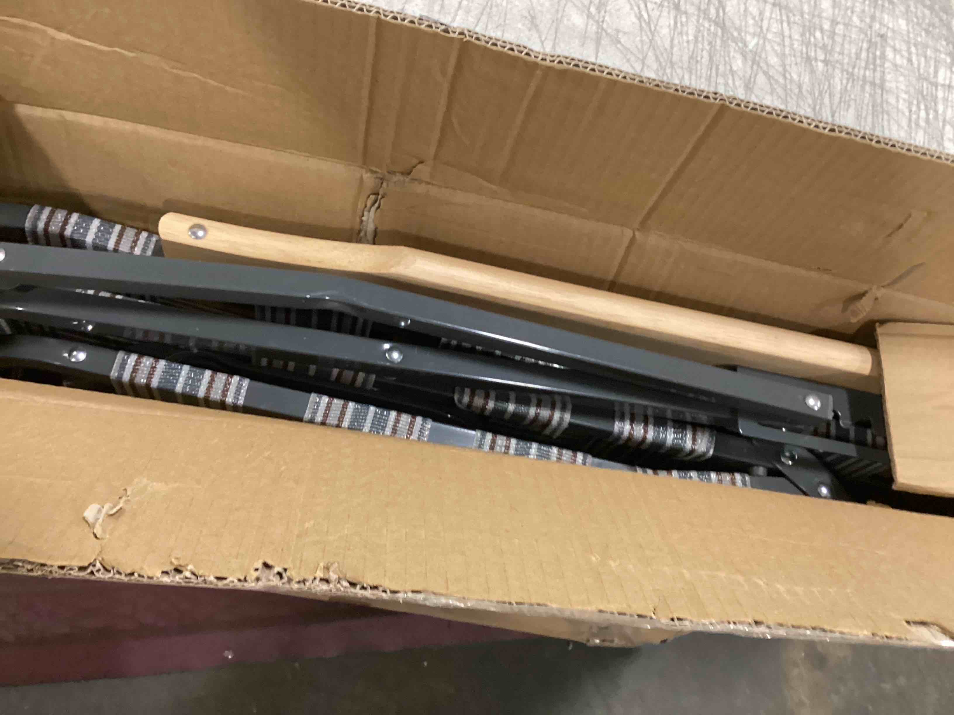 https://s3.amazonaws.com/lotting-images-prod/bidfta/YEL6603397_1716553726878.jpeg