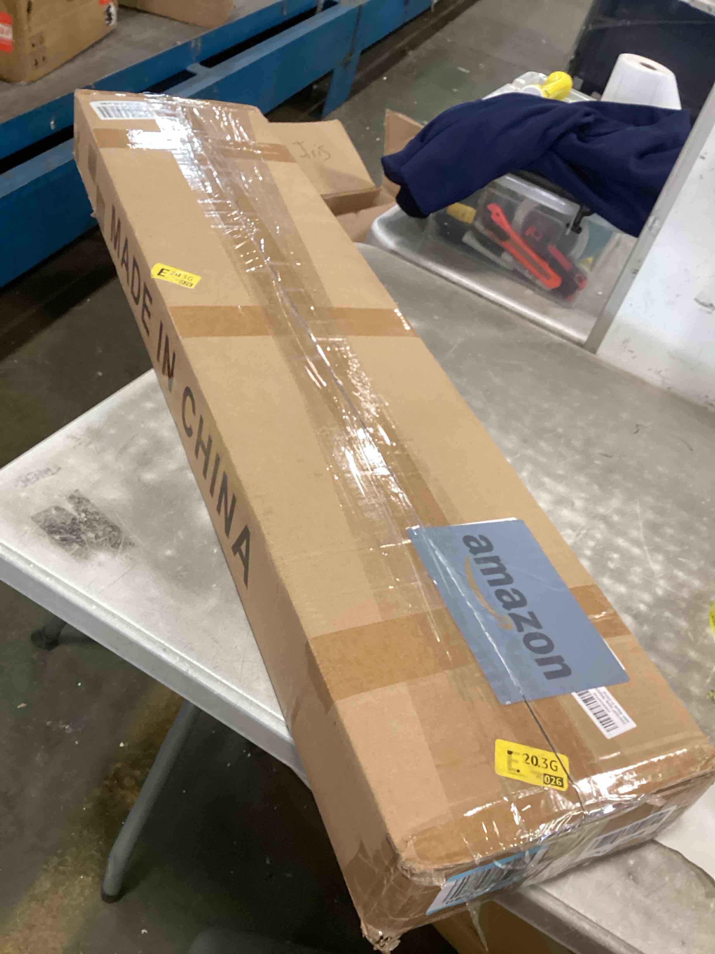 https://s3.amazonaws.com/lotting-images-prod/bidfta/YEL6603992_1715862971643.jpeg