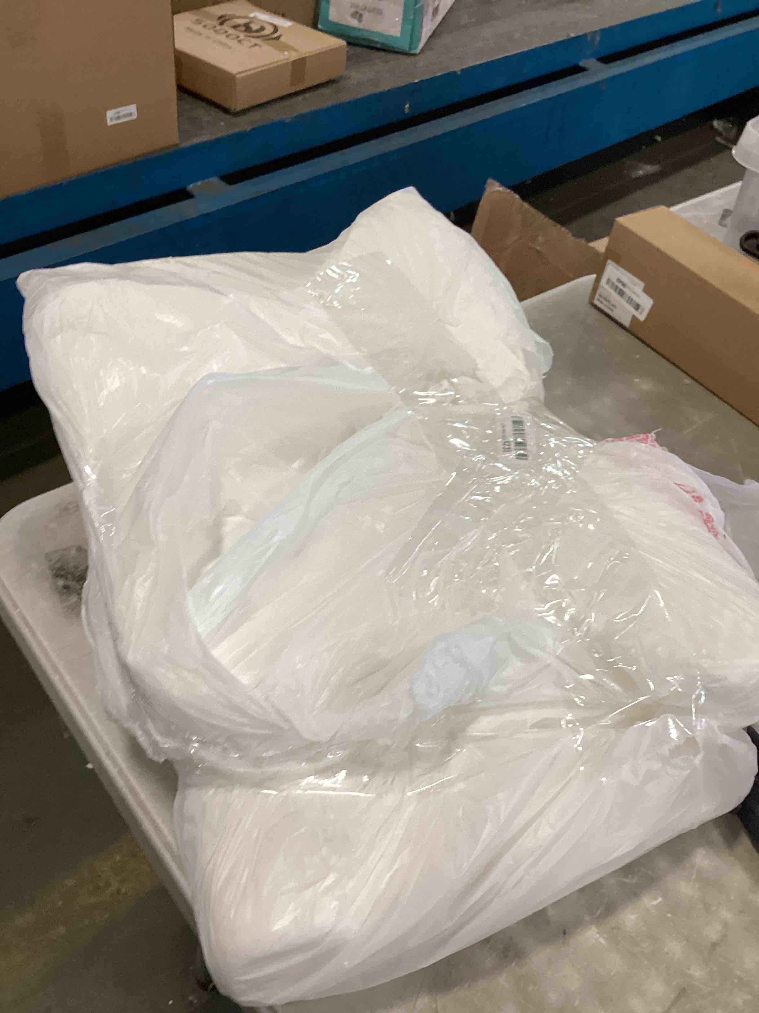 https://s3.amazonaws.com/lotting-images-prod/bidfta/YEL6604124_1715877480132.jpeg