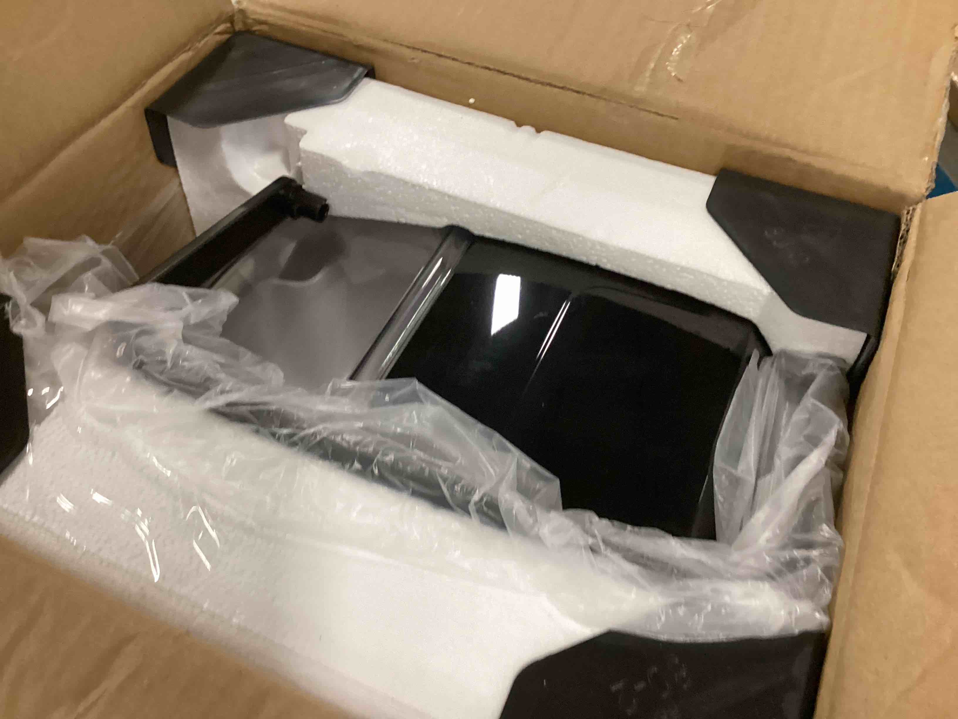 https://s3.amazonaws.com/lotting-images-prod/bidfta/YEL6604276_1715946104747.jpeg