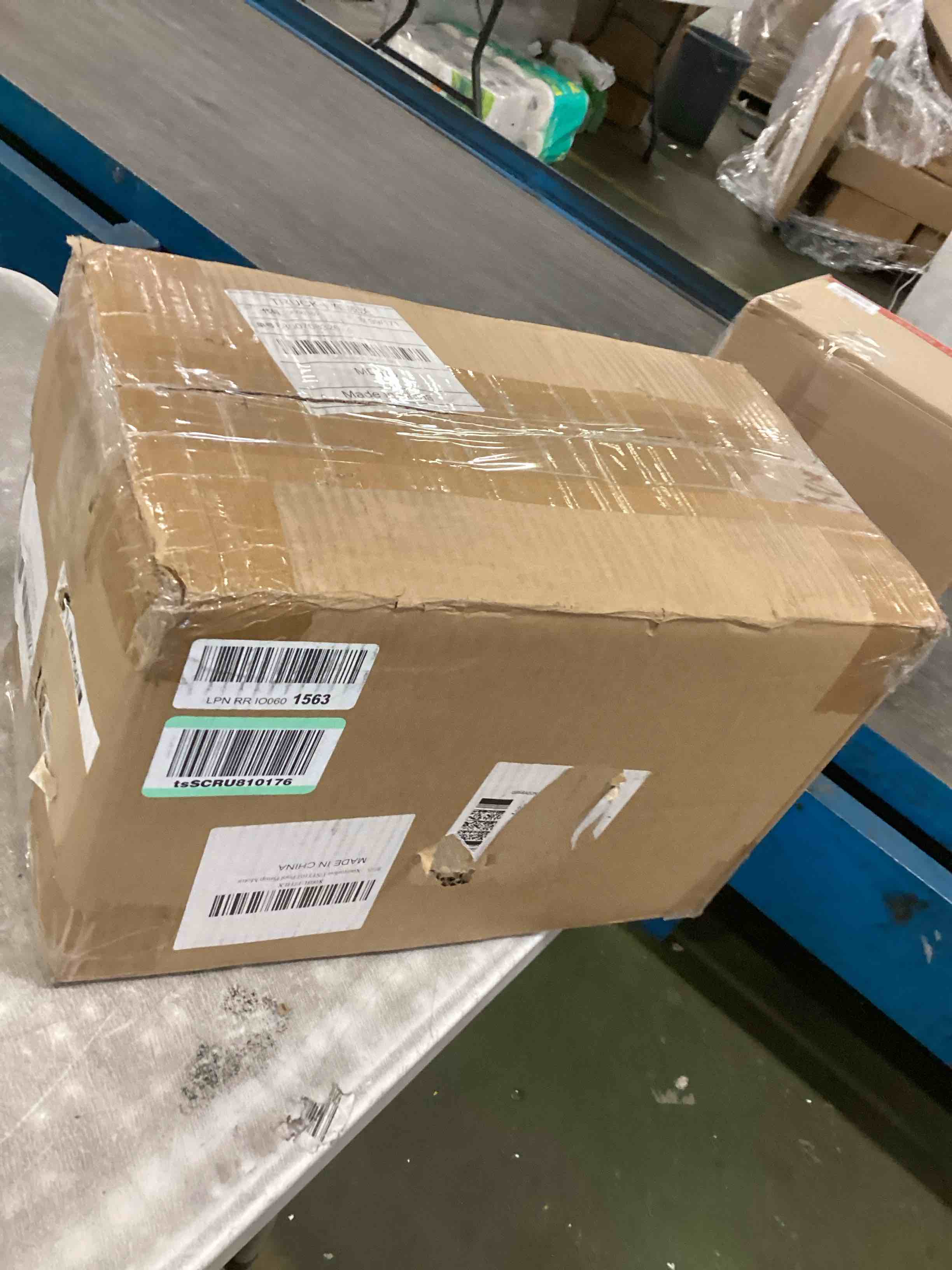 https://s3.amazonaws.com/lotting-images-prod/bidfta/YEL6604545_1716119022833.jpeg