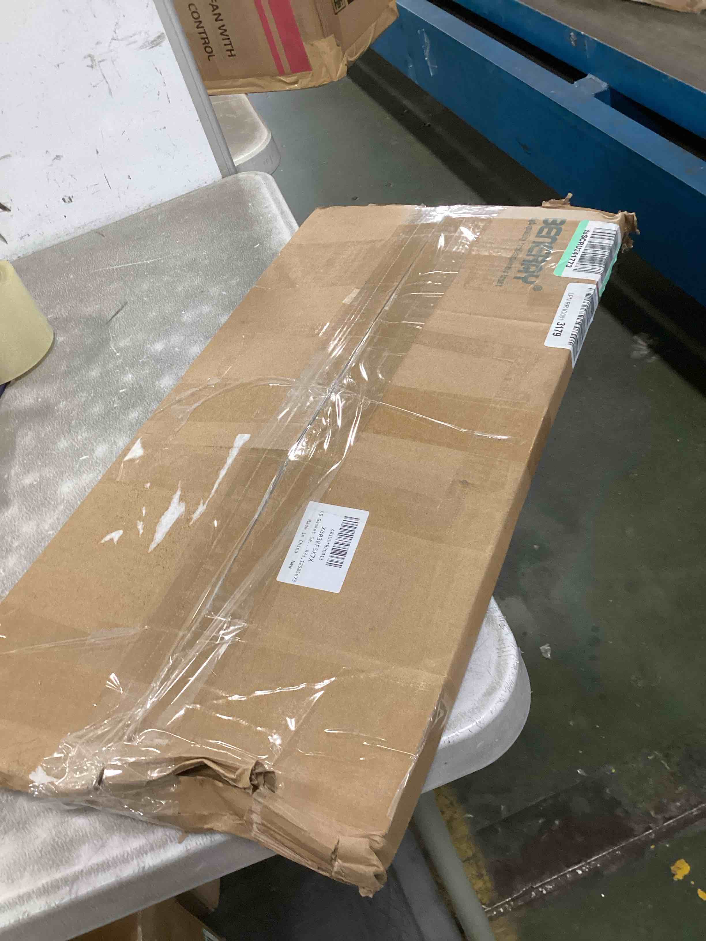 https://s3.amazonaws.com/lotting-images-prod/bidfta/YEL6604555_1716119487636.jpeg