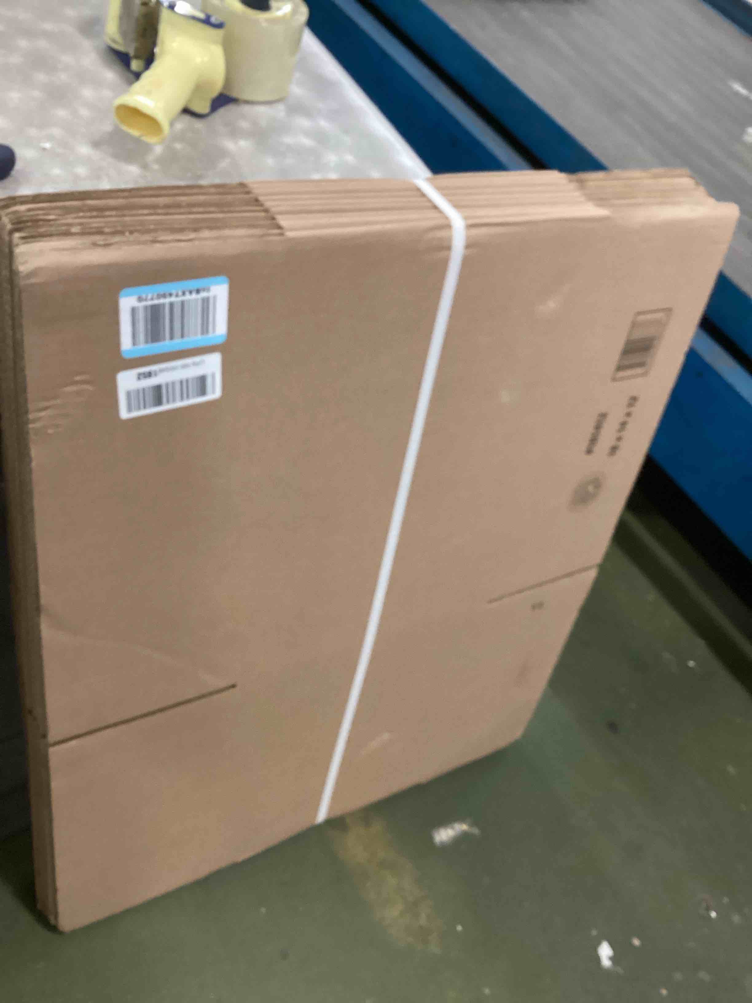https://s3.amazonaws.com/lotting-images-prod/bidfta/YEL6604587_1716122194814.jpeg