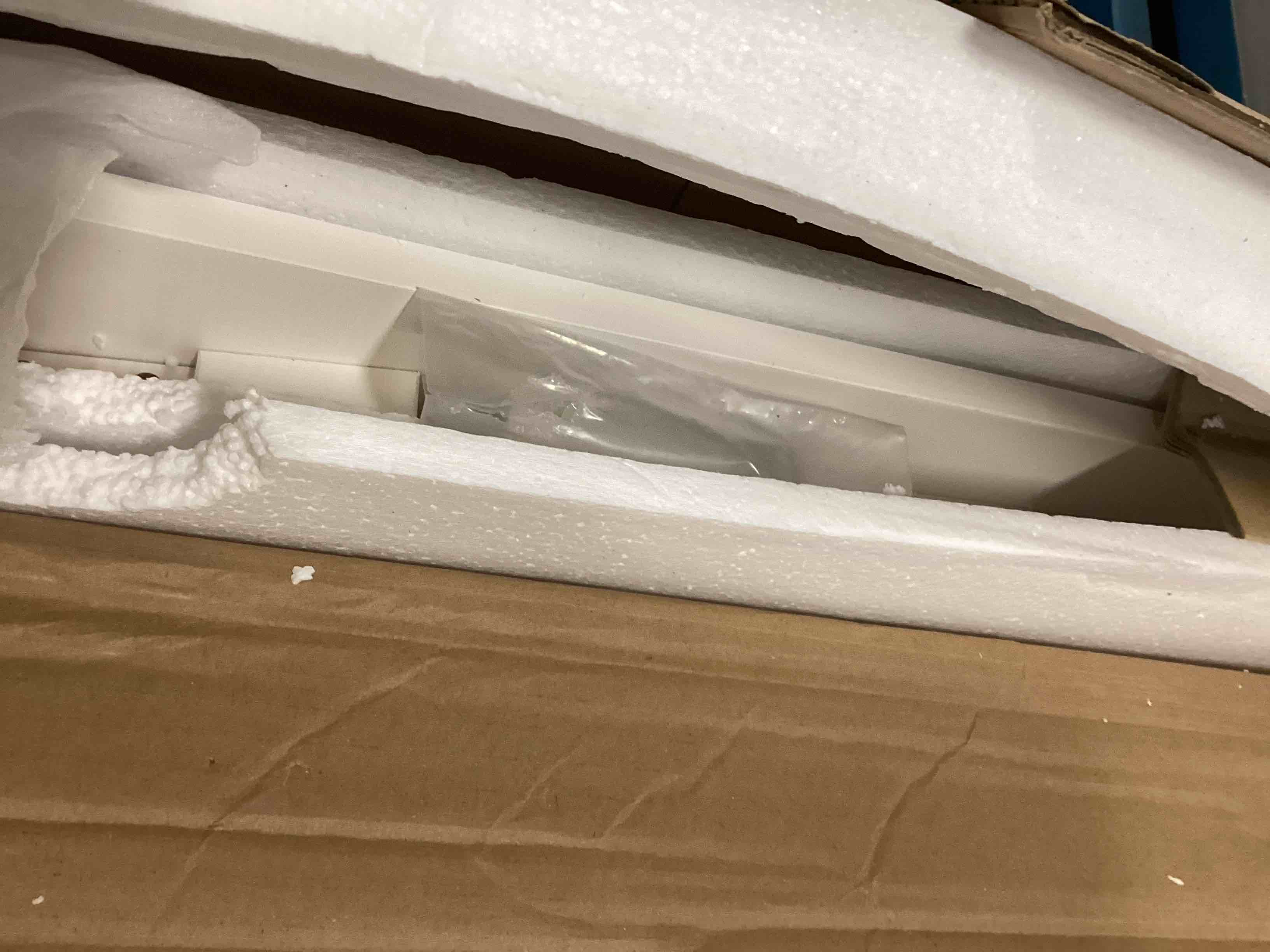 https://s3.amazonaws.com/lotting-images-prod/bidfta/YEL6604711_1716136658060.jpeg